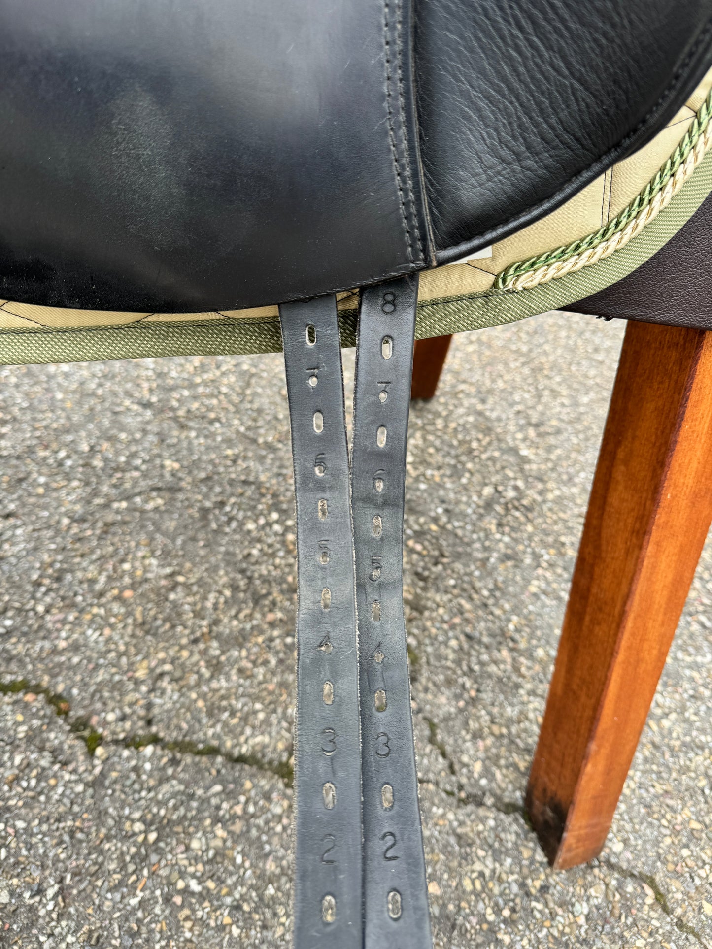#K38 Prestige Top Dressage SP 17 inch 33