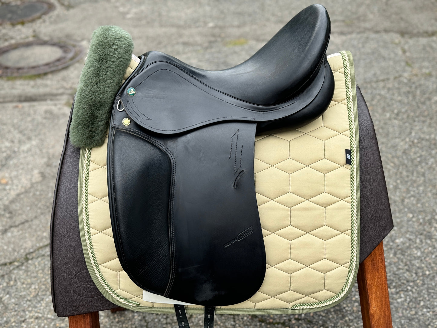 Silla de doma Prestige Roma n.° 38, 17 pulgadas, 32 pulgadas, año 2020