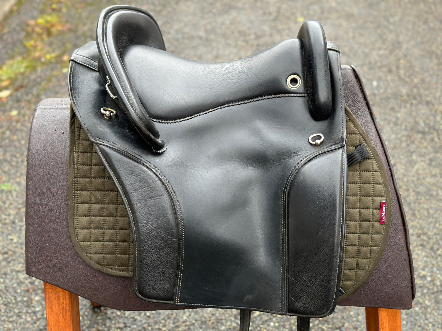 Deuber Renaissance Barocksattel schwarz S3 Ultraflexbaum
