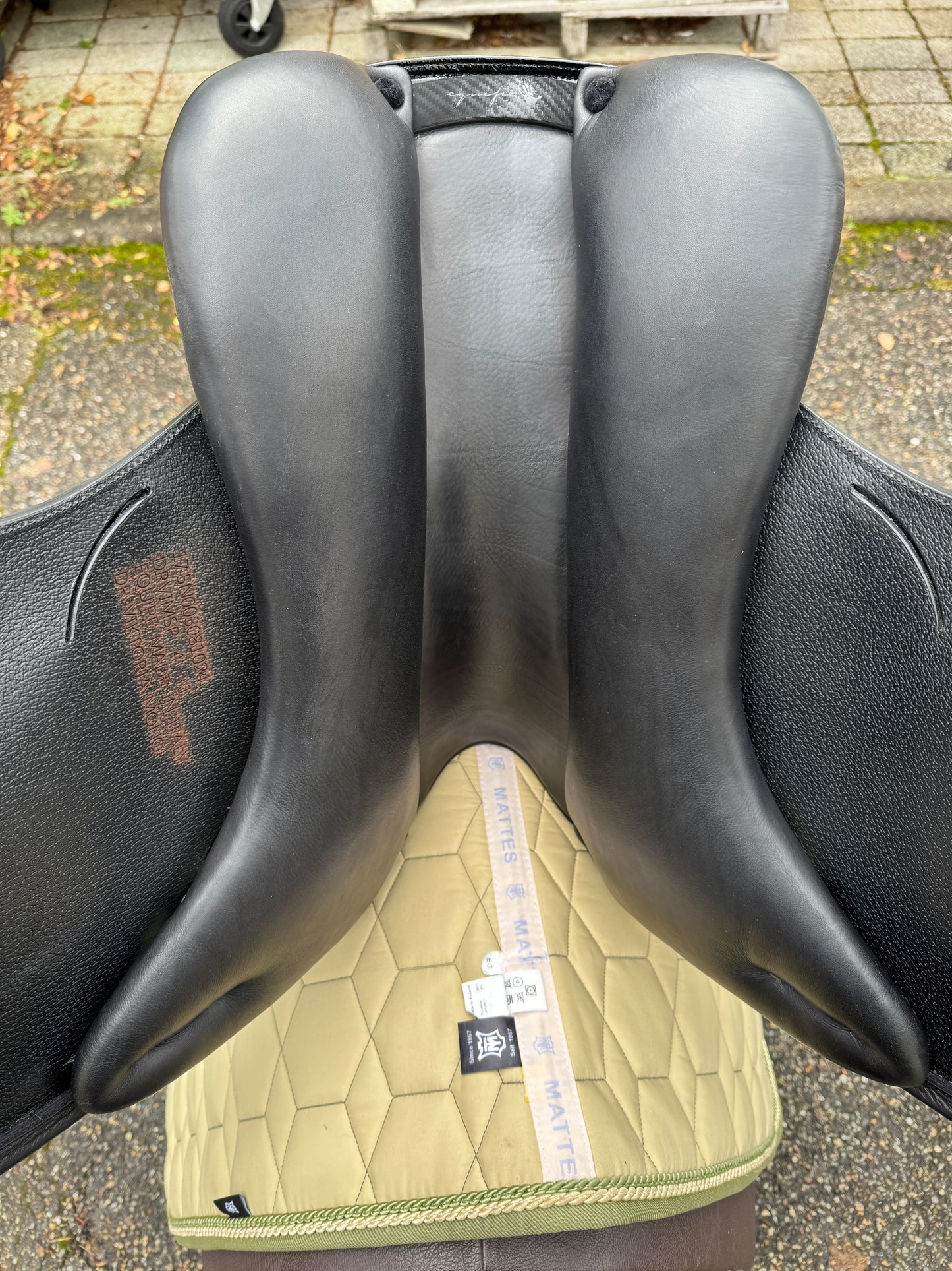 Selleria Equipe Viktoria Carbon Dressursattel mit Wollkissen Perfeqto Panel NEU