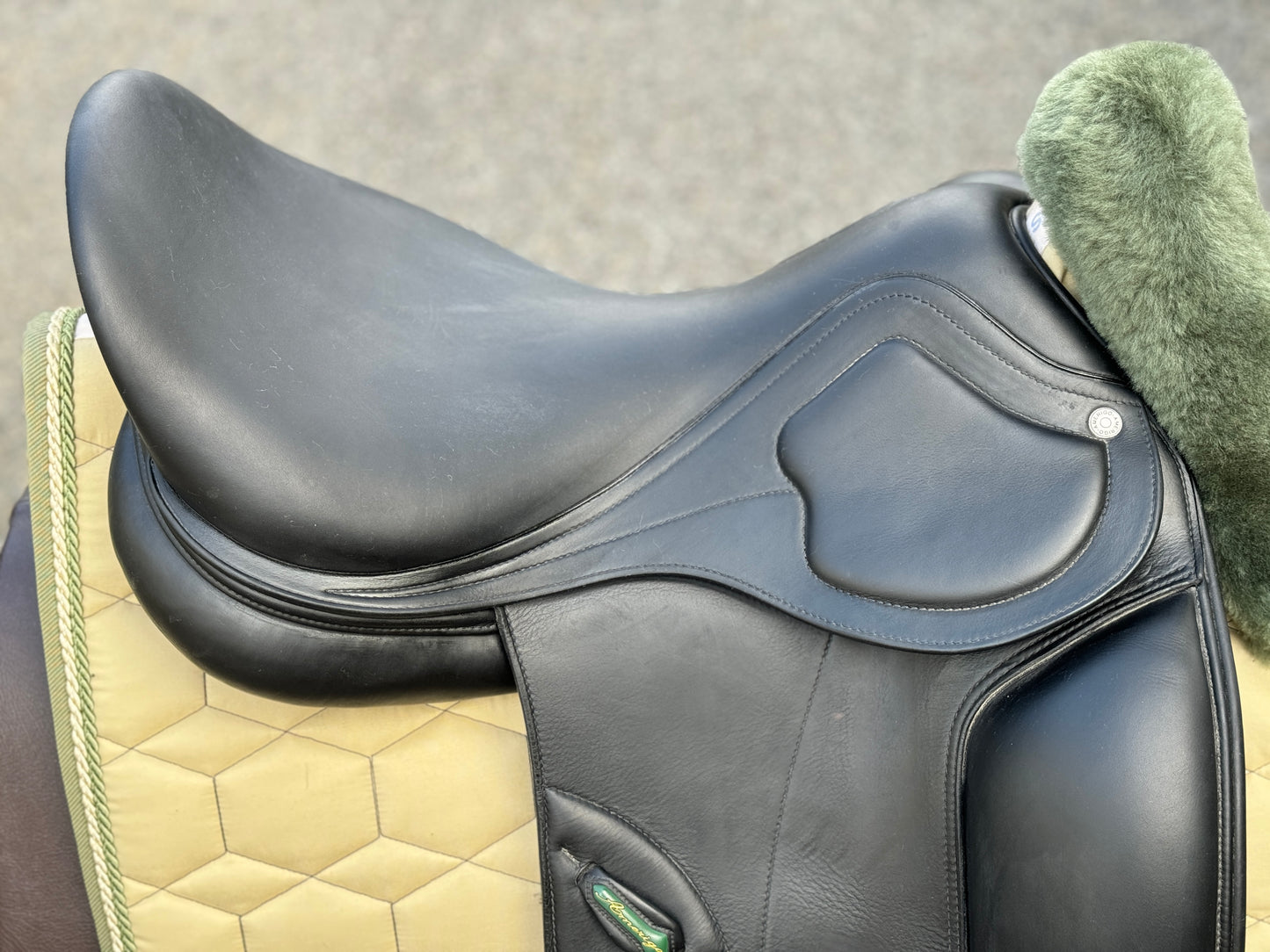 Amerigo Cortina Pinerolo dressage saddle 17.5 inches from 2022