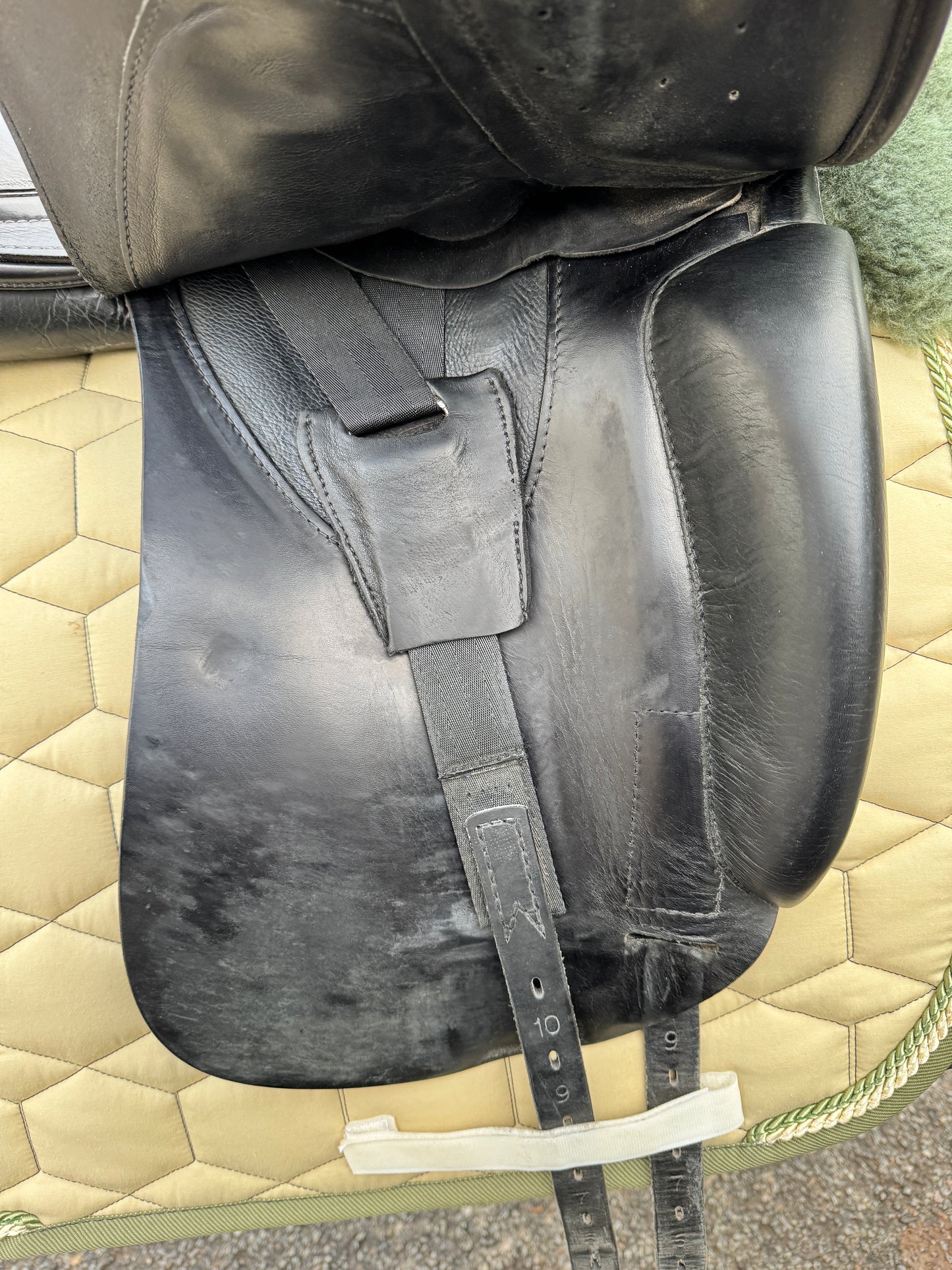 #70 Prestige D1 Dressursattel 17 Zoll M