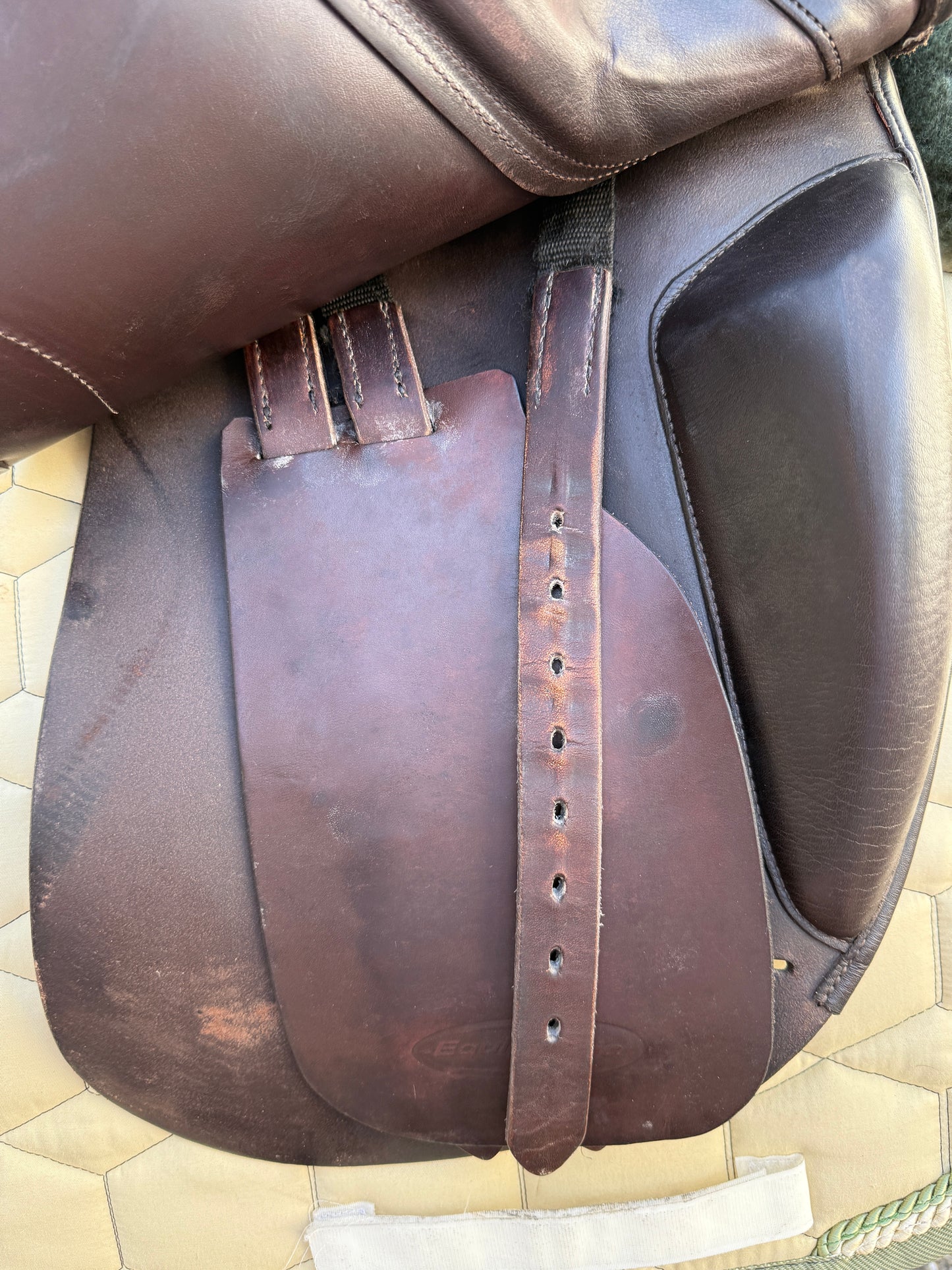 #K144 Cobra Dressursattel 17,5 Zoll braun halb-tief doubliert
