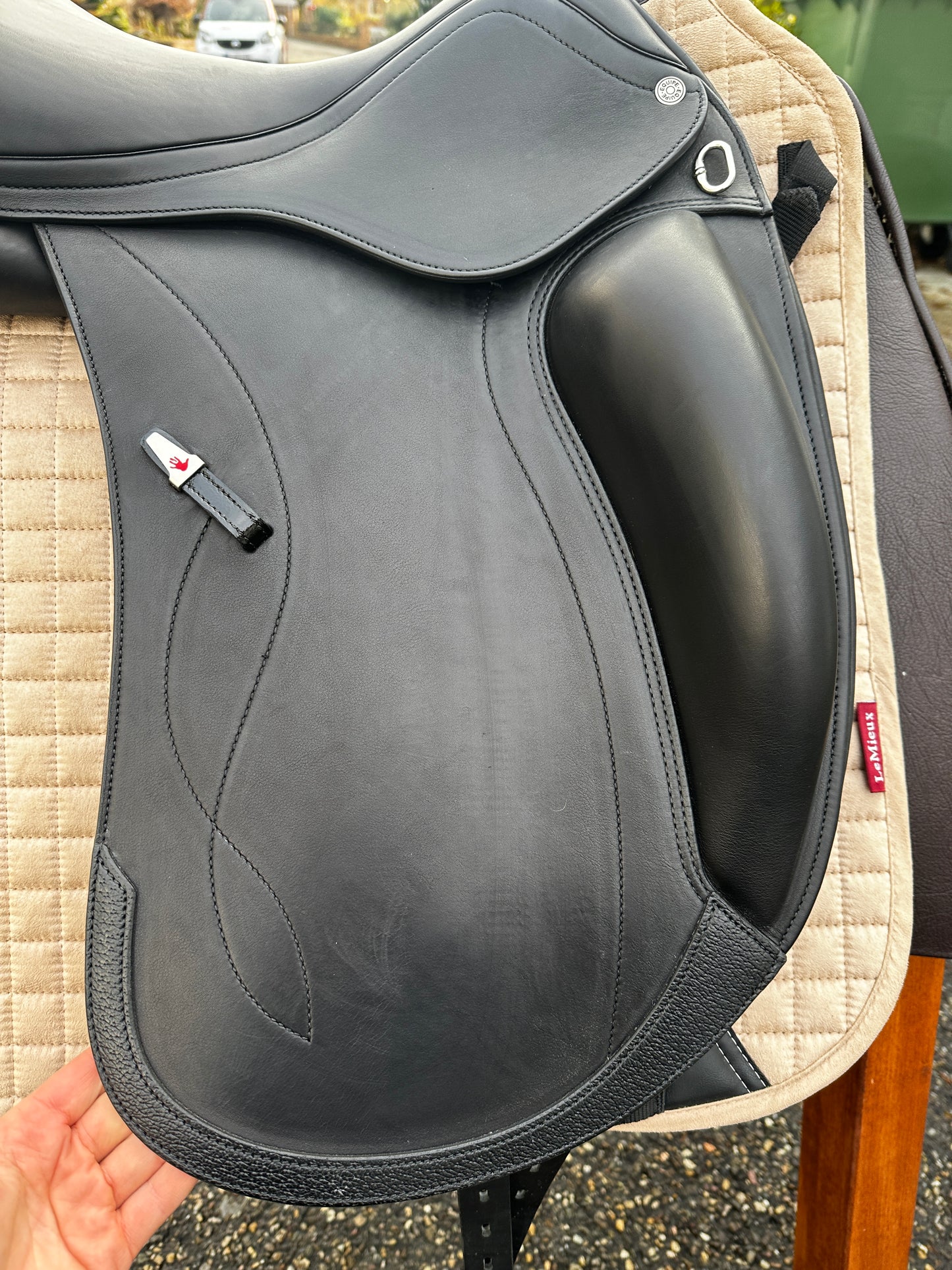 Selleria Equipe Olympia Monoblatt Dressursattel 17,5 fast NEU
