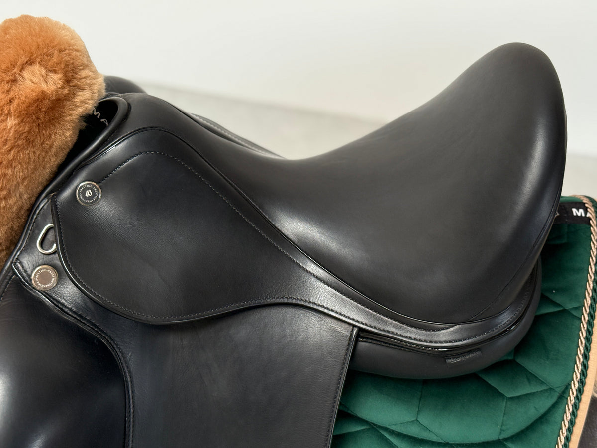 Prestige X-D2 Dressursattel 16,5 Zoll M aus 2024 SaddleMe Engelke