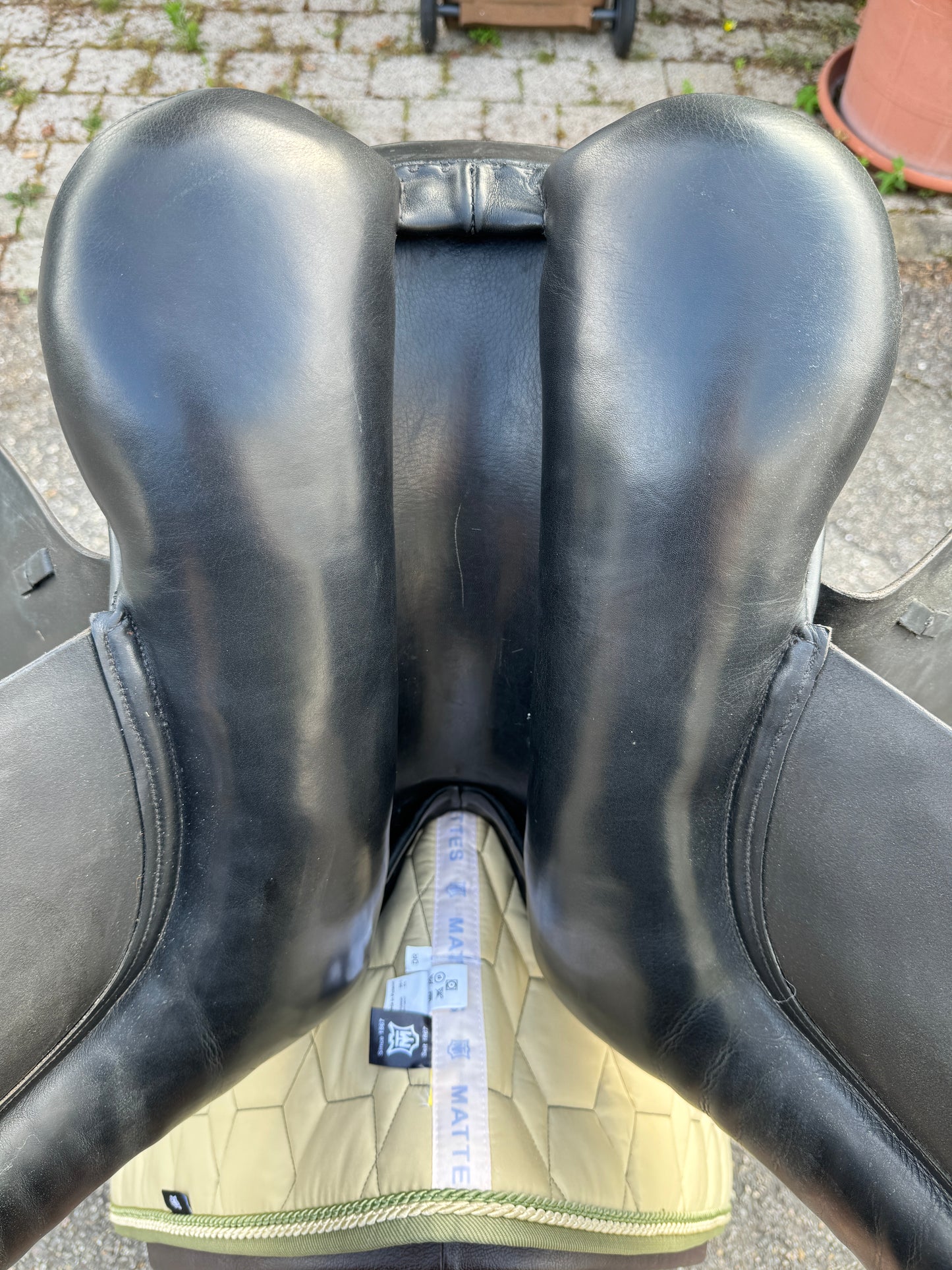 Hintermayer Anatomic Dressage Saddle 17 inch Fit 3 K