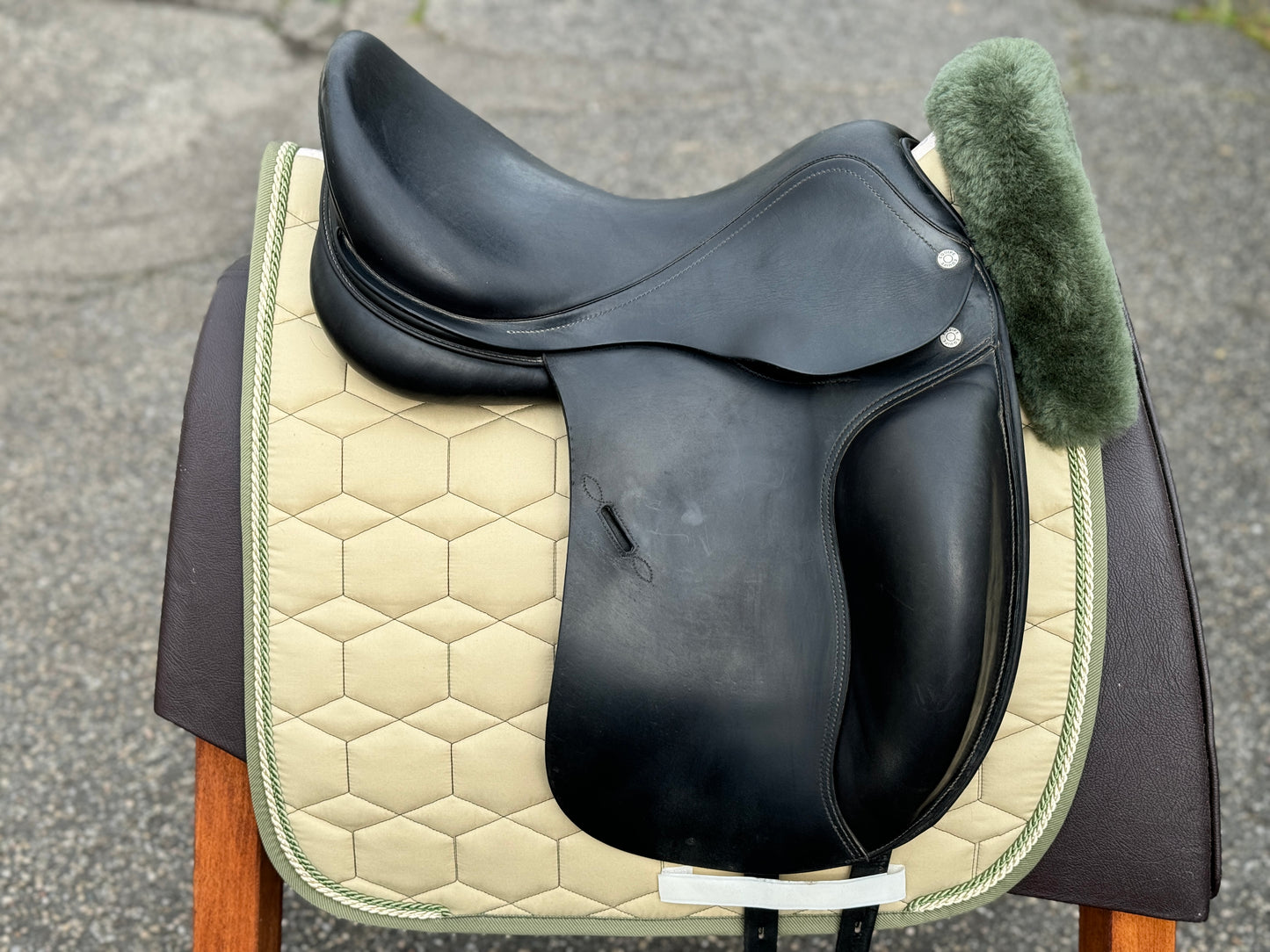 #3 Silla de doma Selleria Equipe Oracle de 17,5 pulgadas