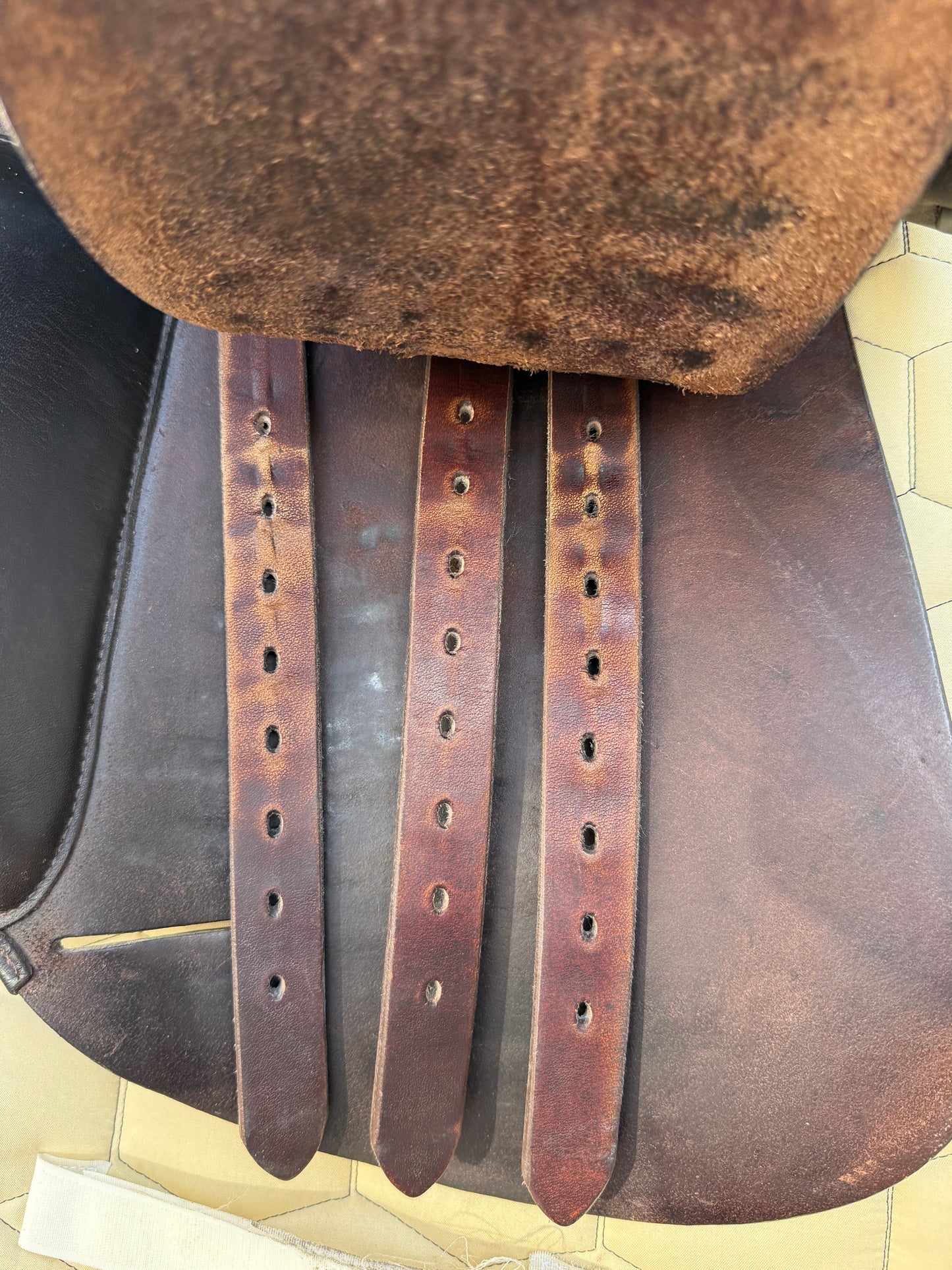 #K144 Cobra Dressursattel 17,5 Zoll braun halb-tief doubliert