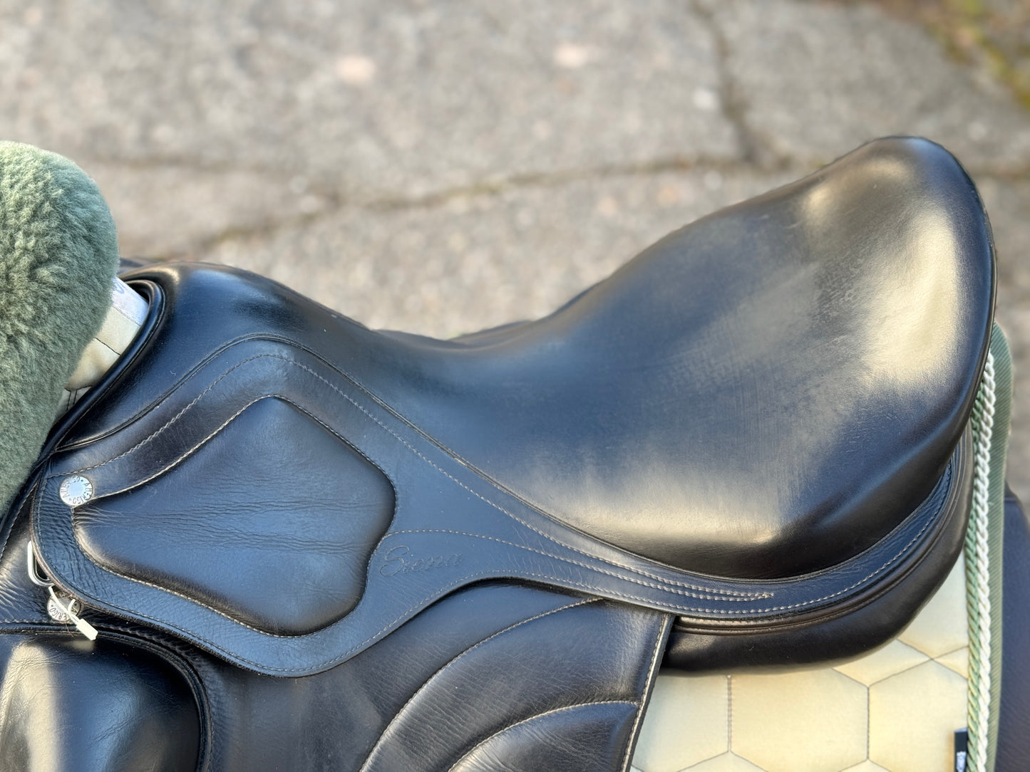 #K90 Amerigo Classic Dressage Siena Pinerolo Dressursattel 17,5 Zoll LHI