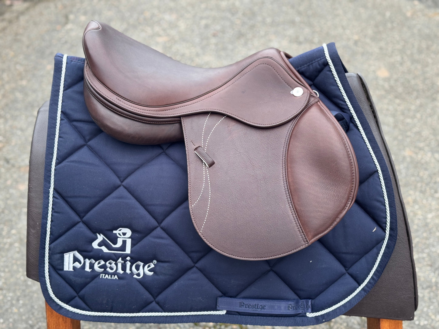 Silla de salto Prestige Skyward de 15 y 16 pulgadas NUEVA