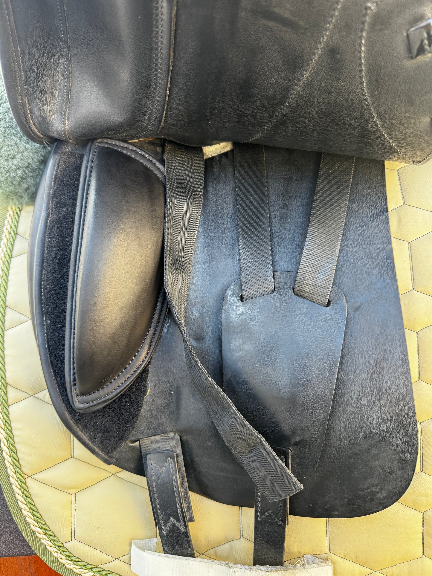 #143 Amerigo Classic Dressage Pinerolo Dressursattel 17,5 Zoll M LHI SW aus 2021