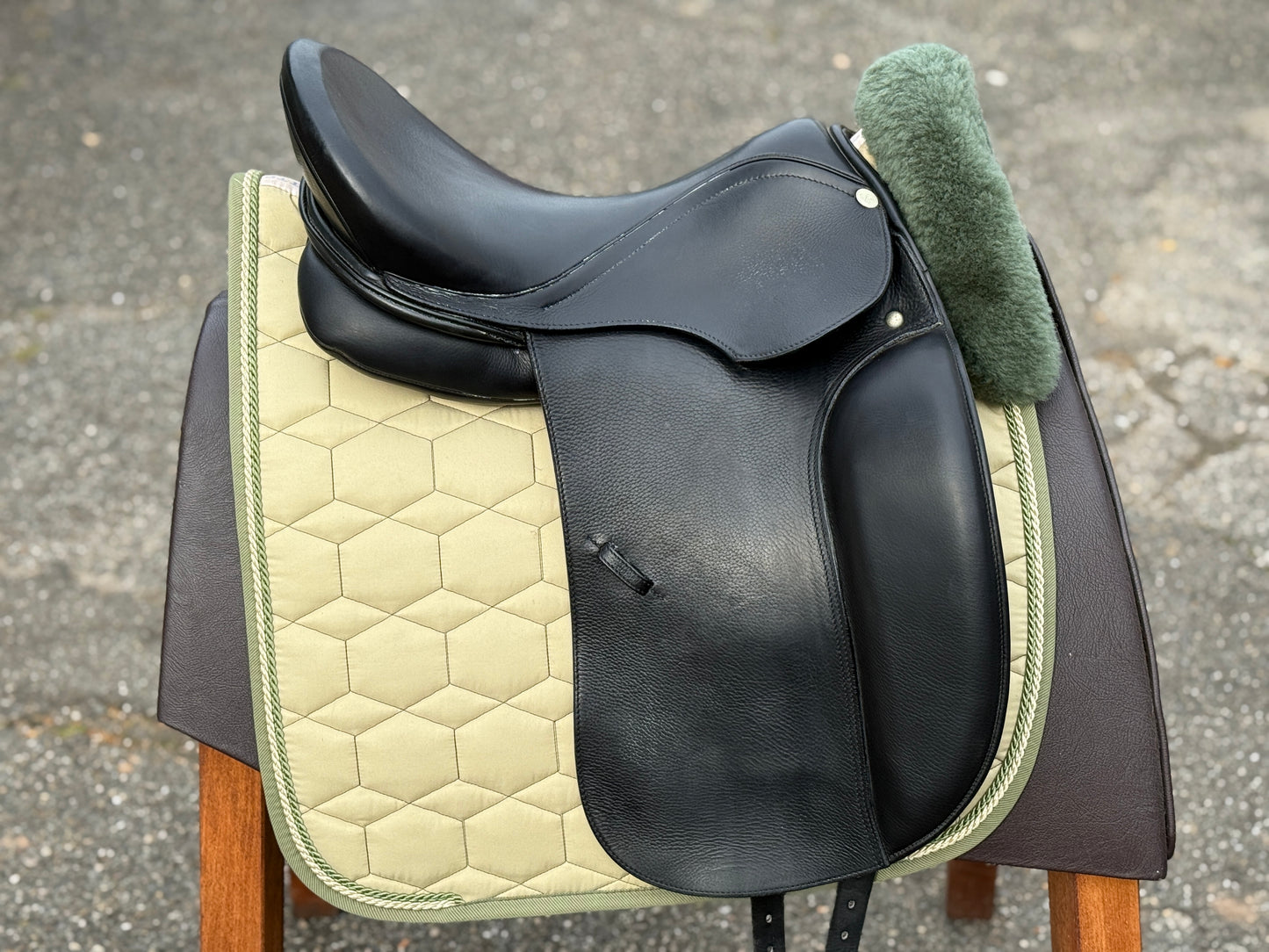 #203 Stübben Aramis II by CSH Dressursattel 17,5 Zoll