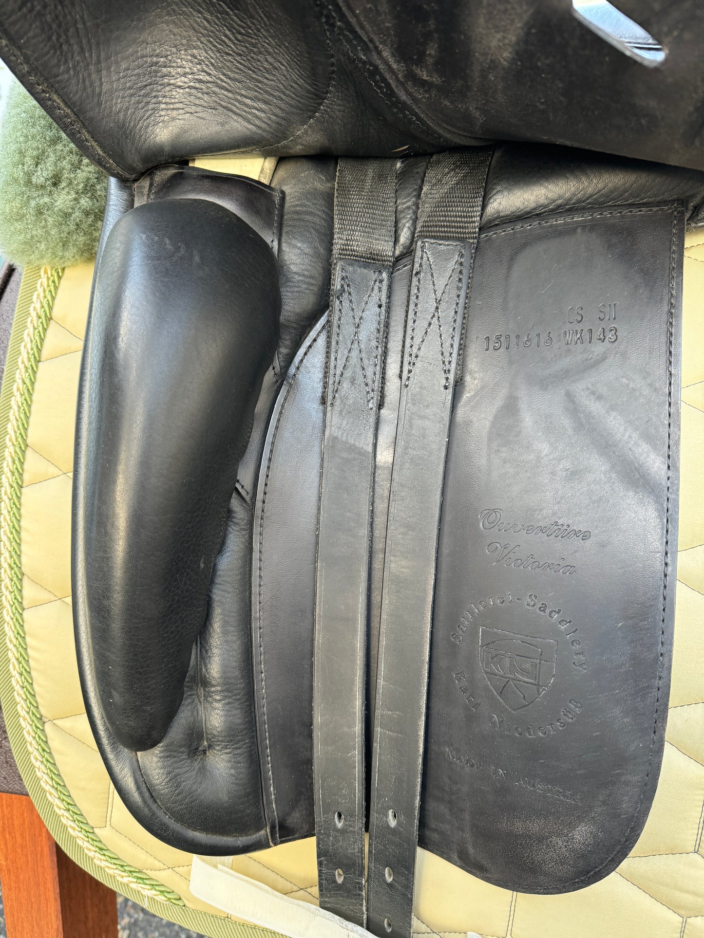 #62 Niedersüß Ouvertüre Victoria Dressursattel 17 Zoll weite Kammer