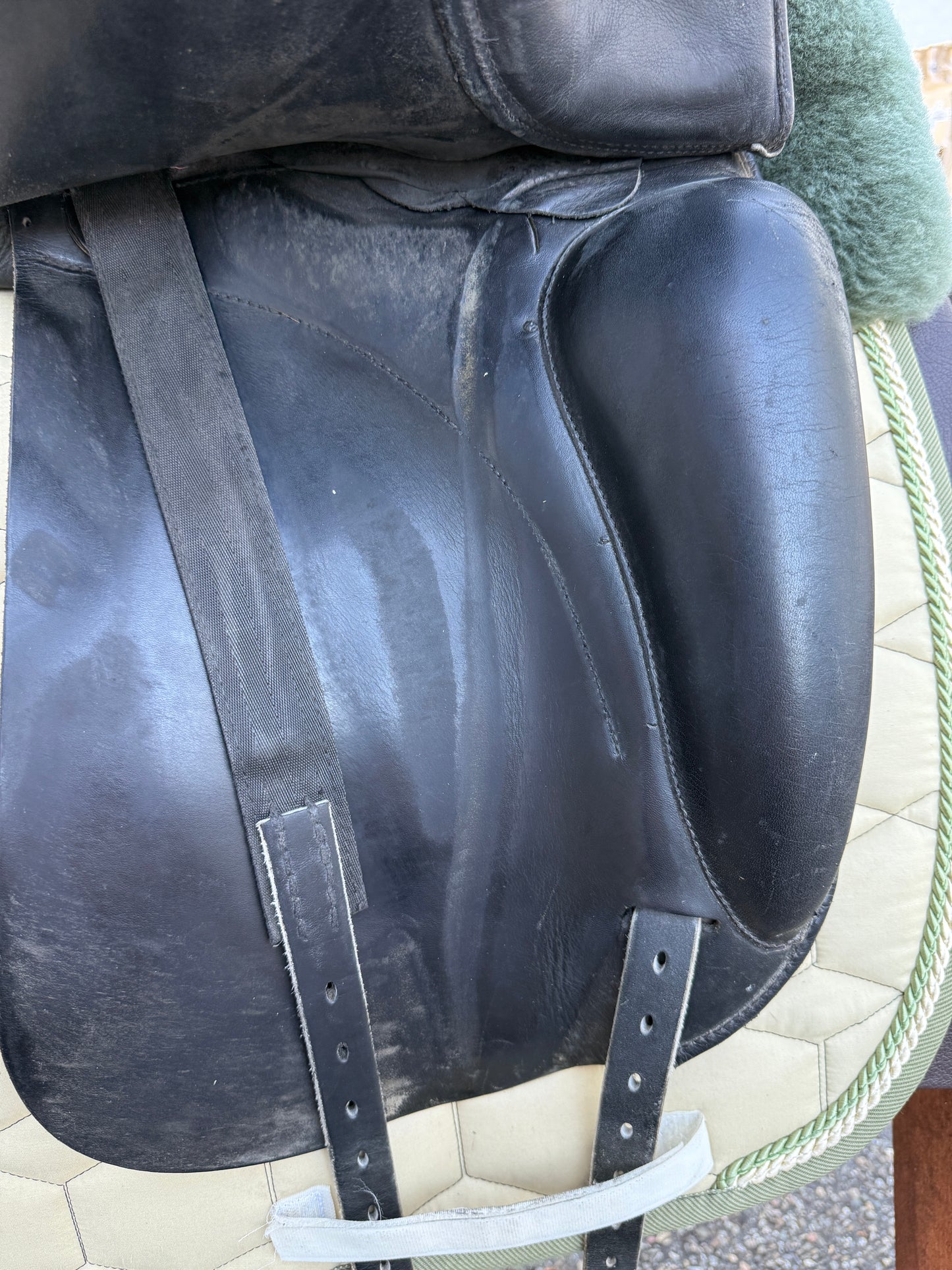 #191 Prestige Top Dressage Dressursattel 17 Zoll 31