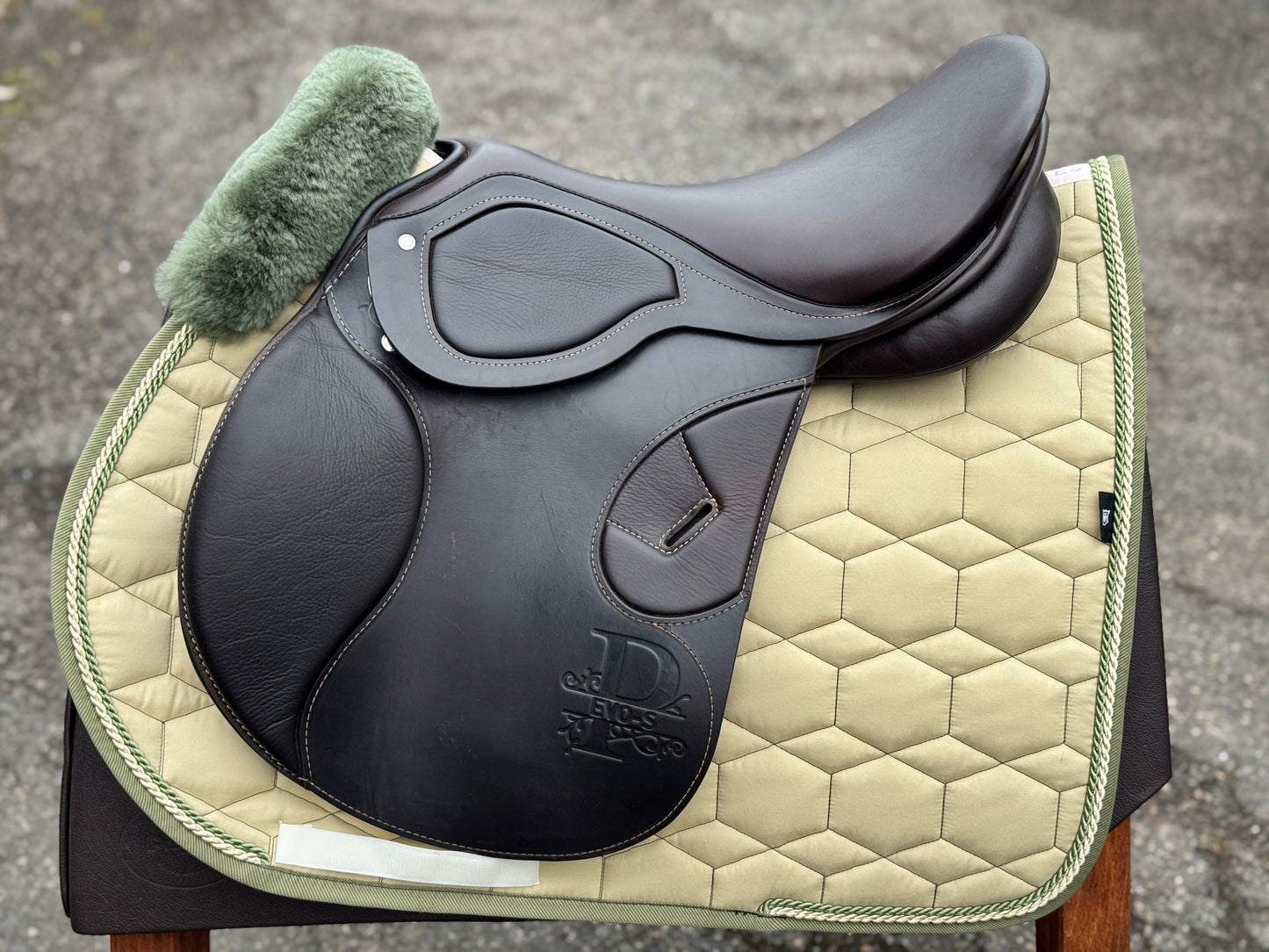 #K119 Passier Evo-S Springsattel 17,5 Zoll braun neuwertig