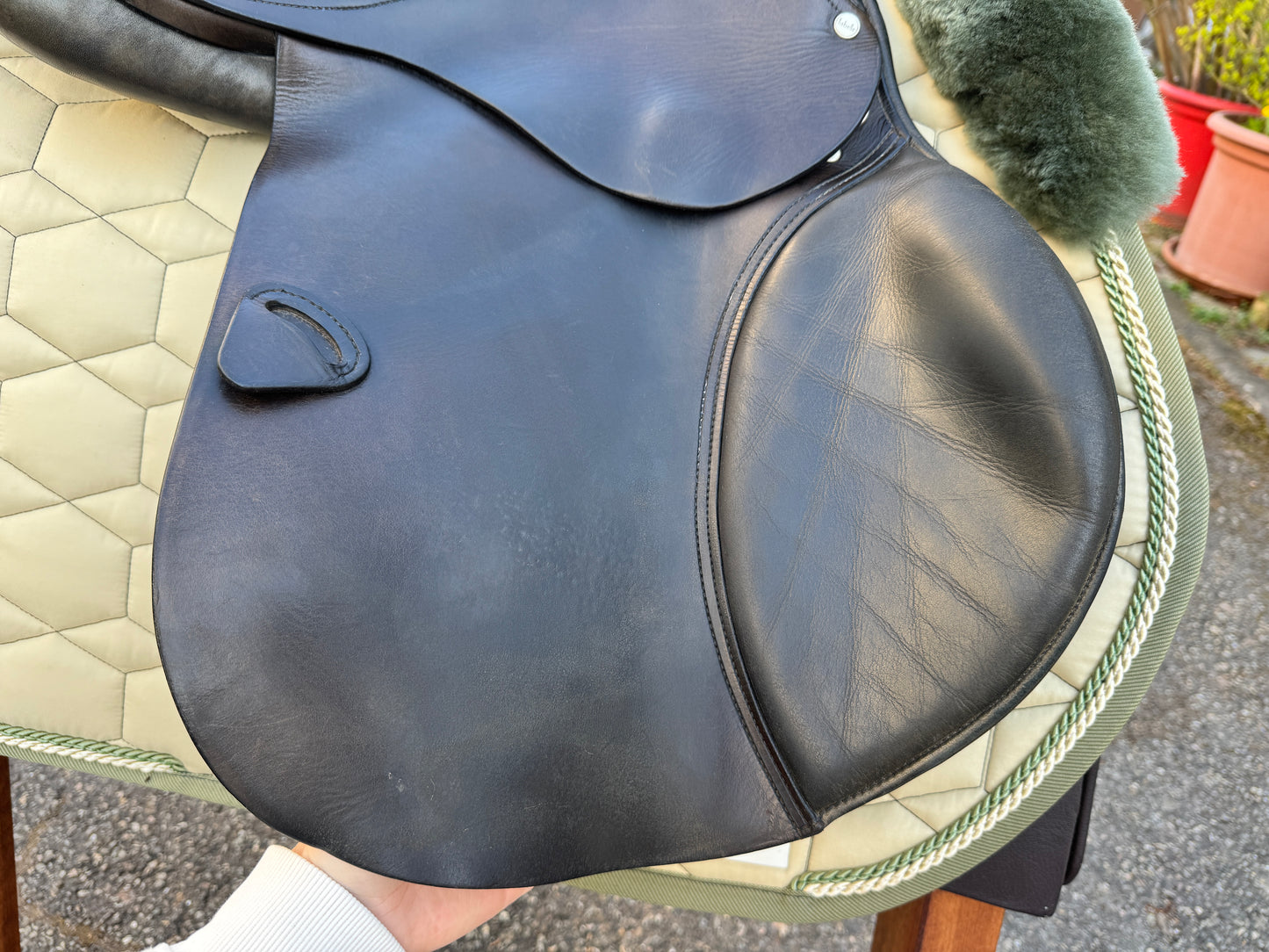 #90 Labelle Springsattel 17,5 Zoll kurz