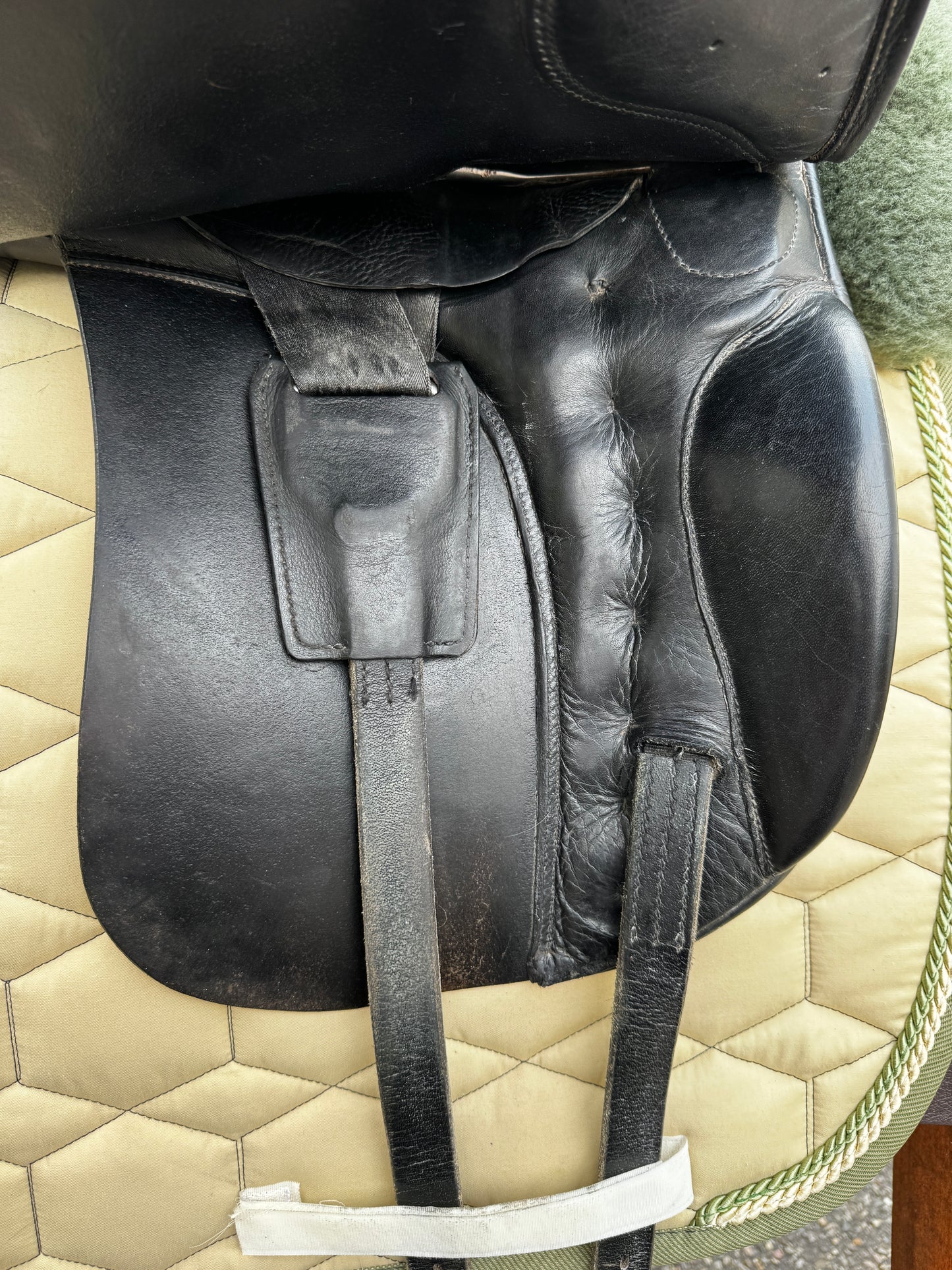 #123 Busse Basel Dressursattel 16,5 Zoll MW Ponysattel