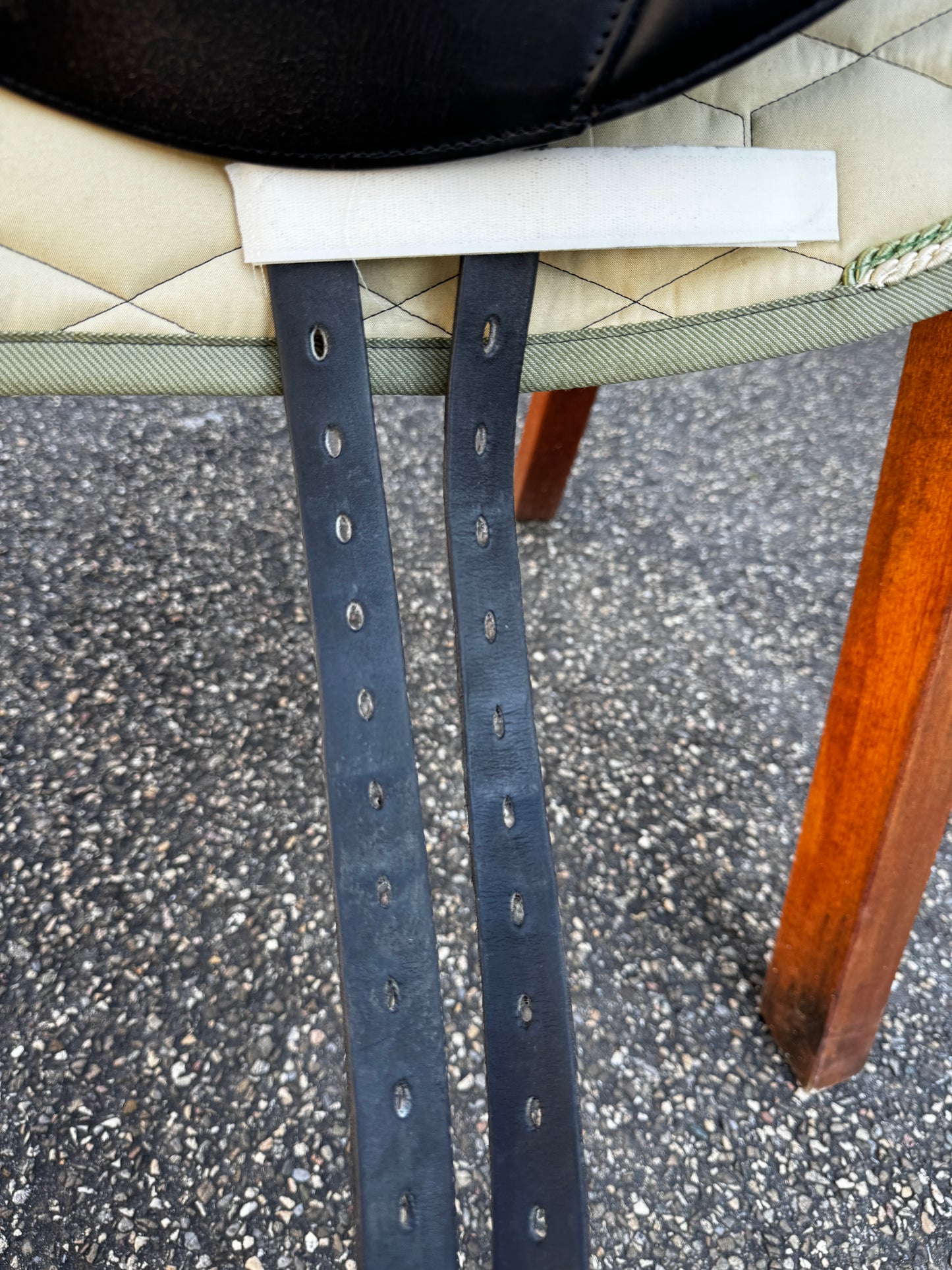 #144 Equiveron Dressursattel InFerno PP 17,5 Zoll aus 2023
