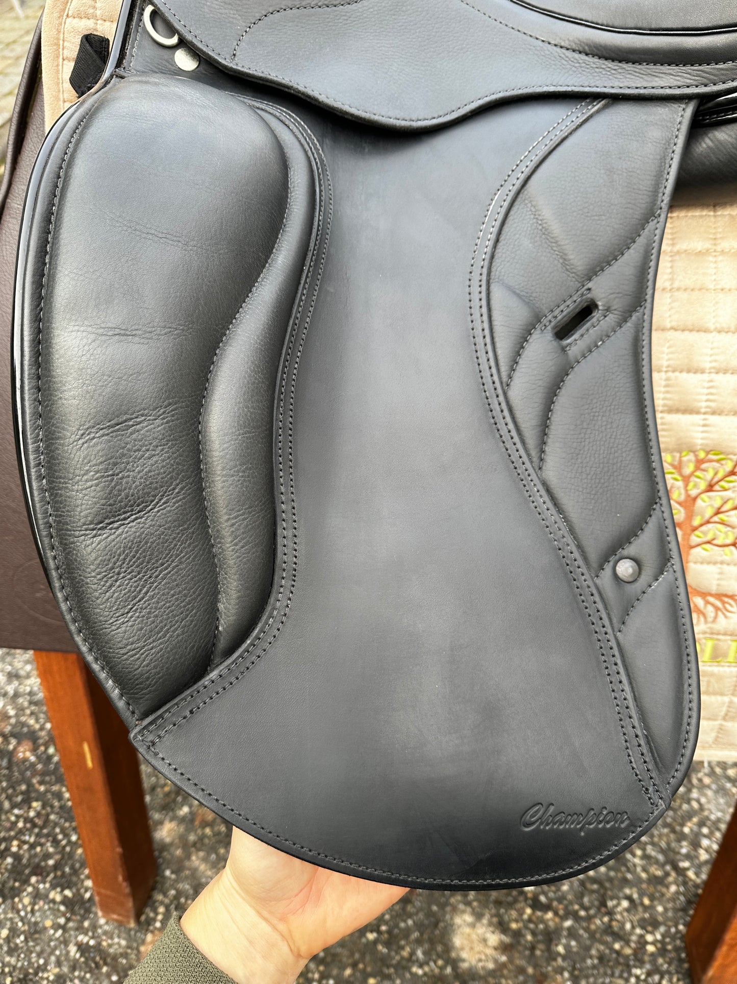 Horse Star Champion Dressursattel 17 Zoll wie NEU aus 2022
