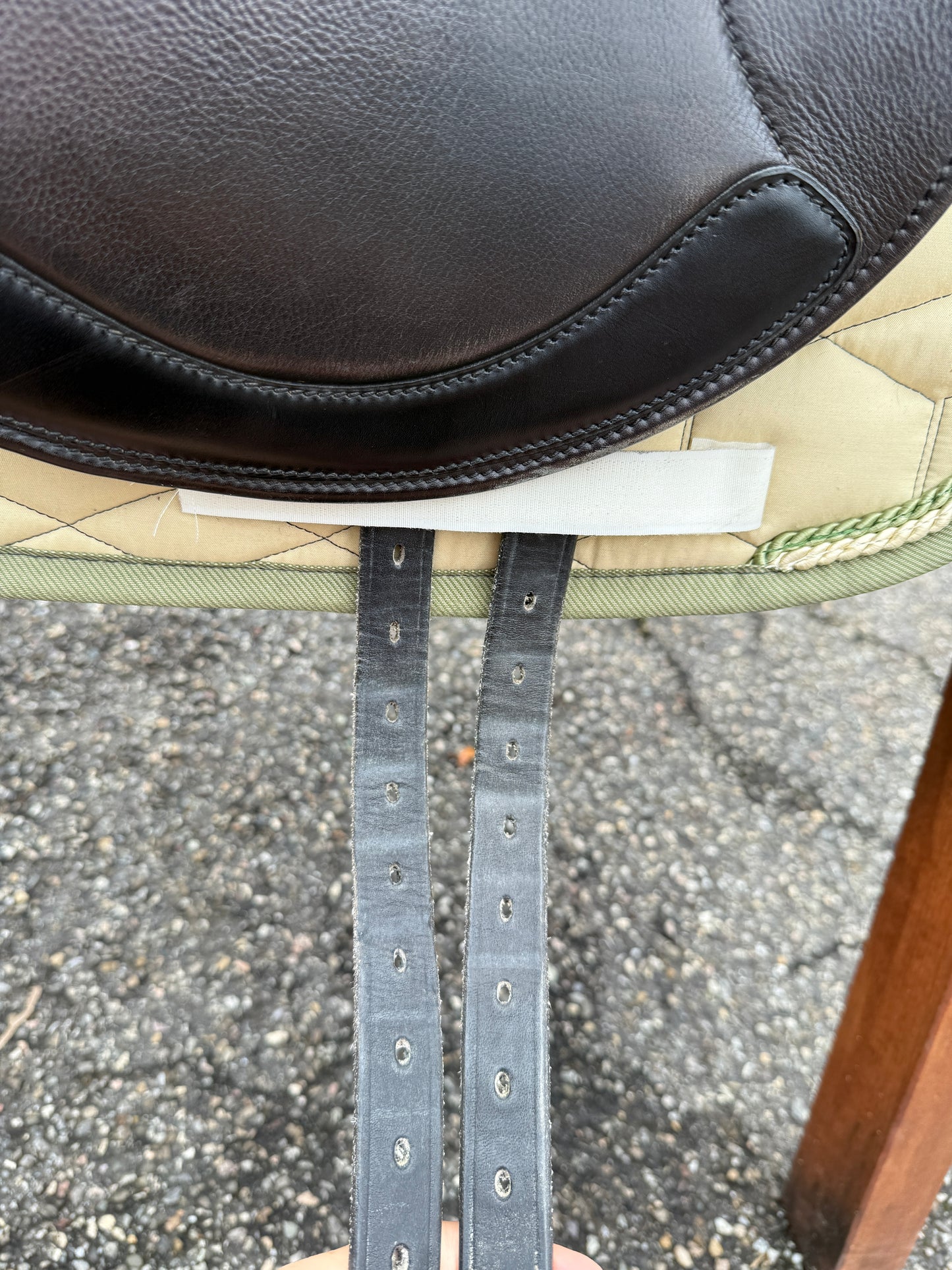 #168 Sommer Egon von Neindorff Dressursattel 17,5 Zoll H7 dunkelbraun