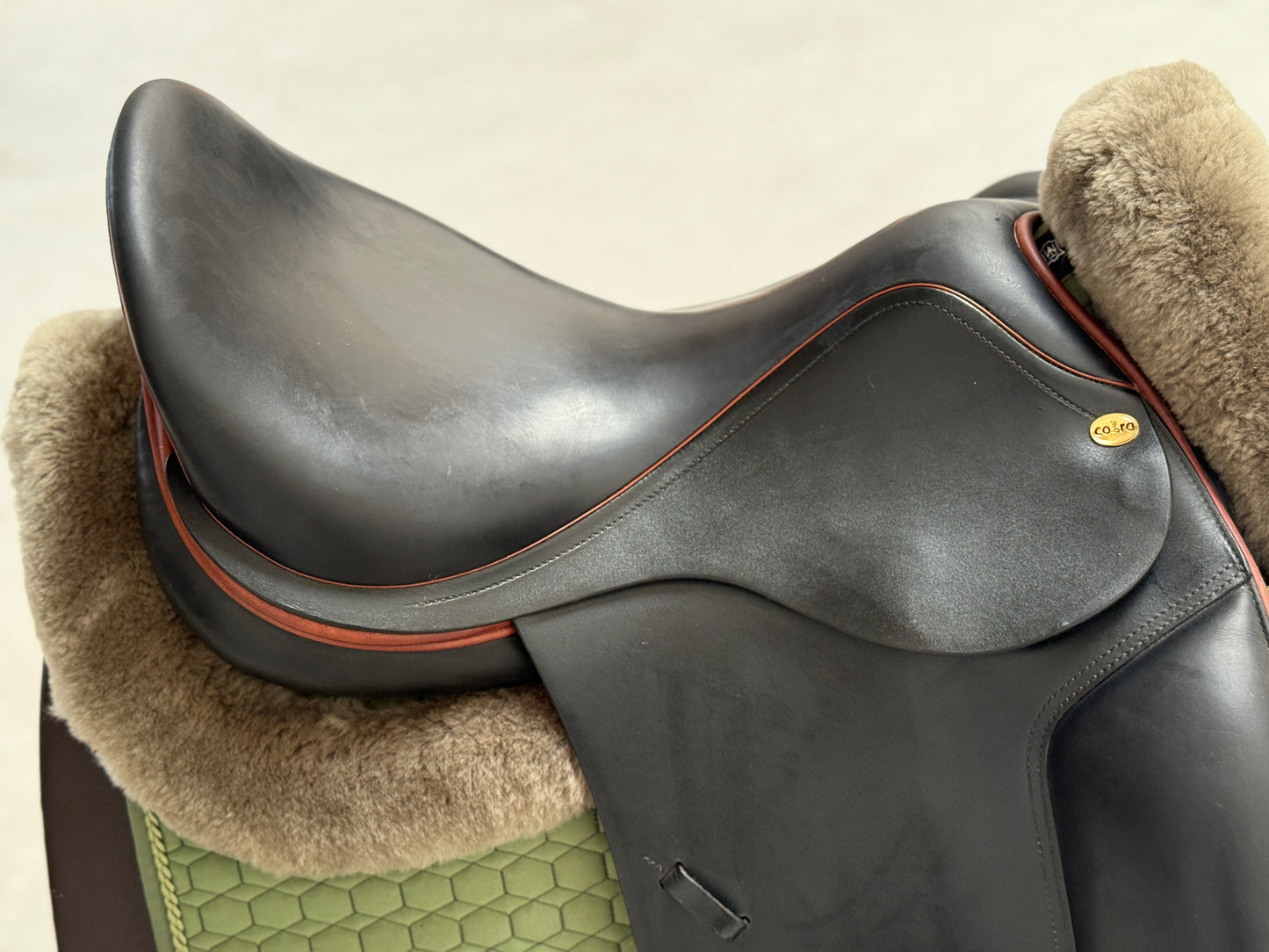 Cobra Dressursattel 17,5 Zoll aus 2018
