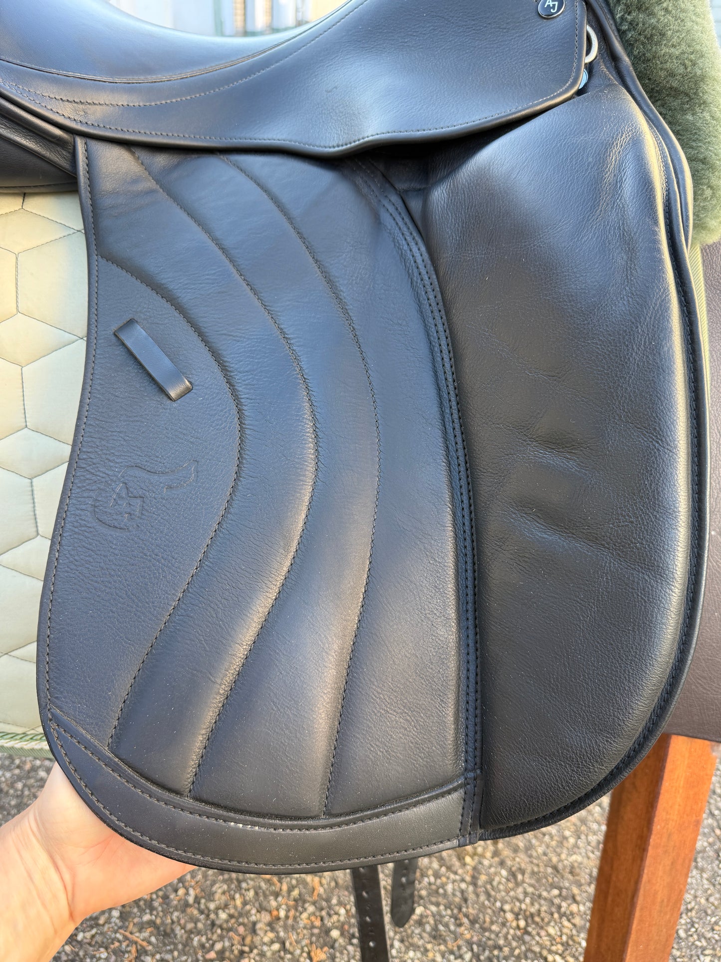 #K163 Sankey Just LS Dressursattel 18 Zoll MW schwarz aus 2023