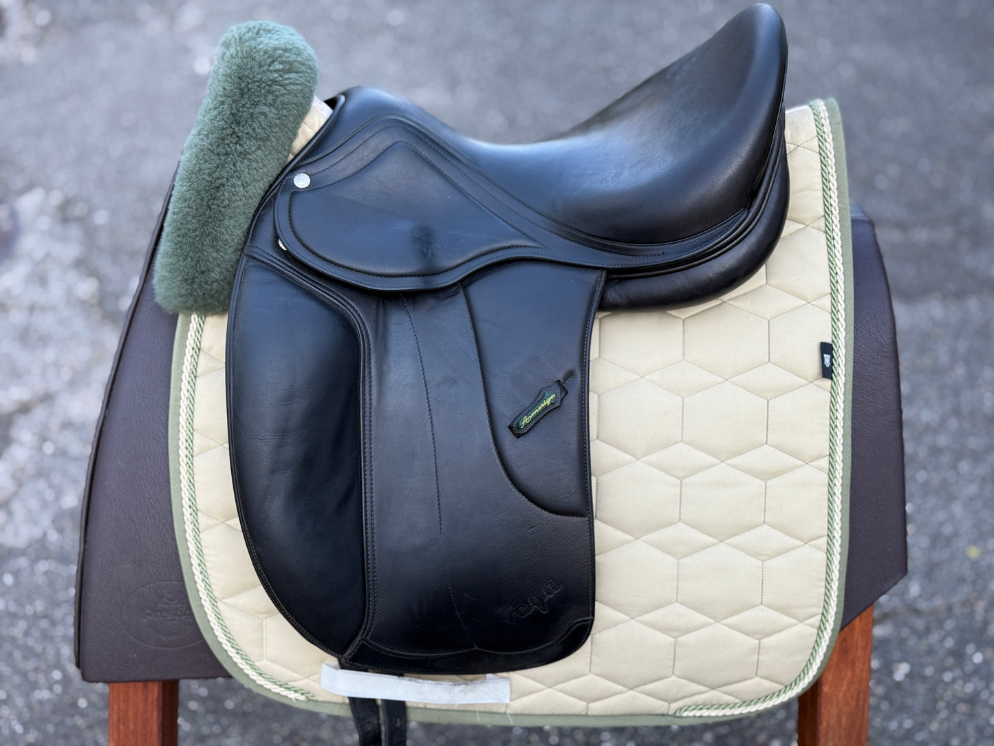 #162 Amerigo Vega Dressage Spezial Dressursattel 17 Zoll
