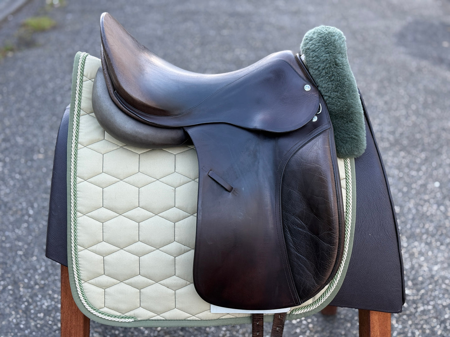 #K166 Röösli Classic Pilatus Dressursattel 17,5 Zoll braun