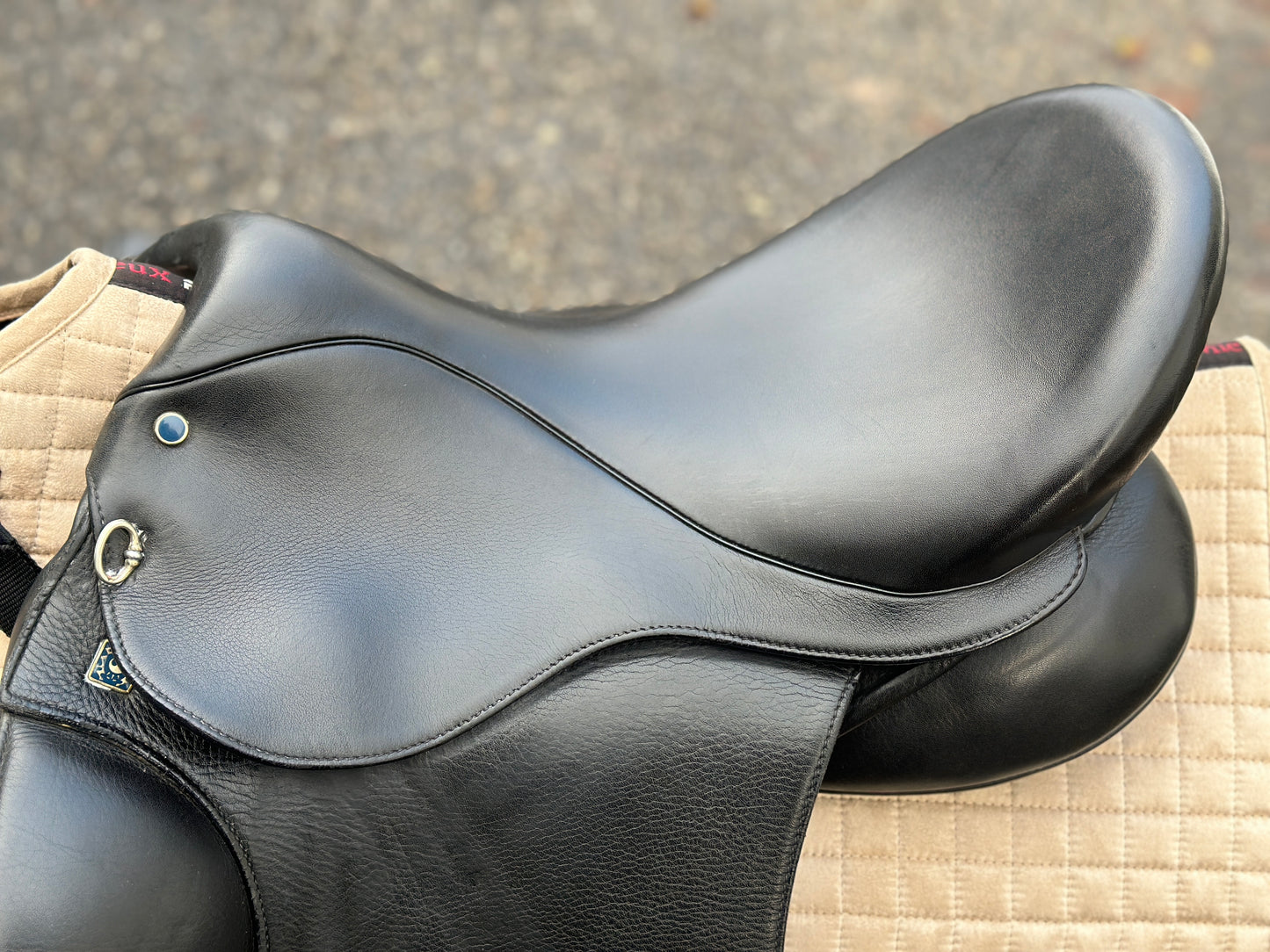 Stübben Virginia Dressursattel 17 Zoll RR Kissen