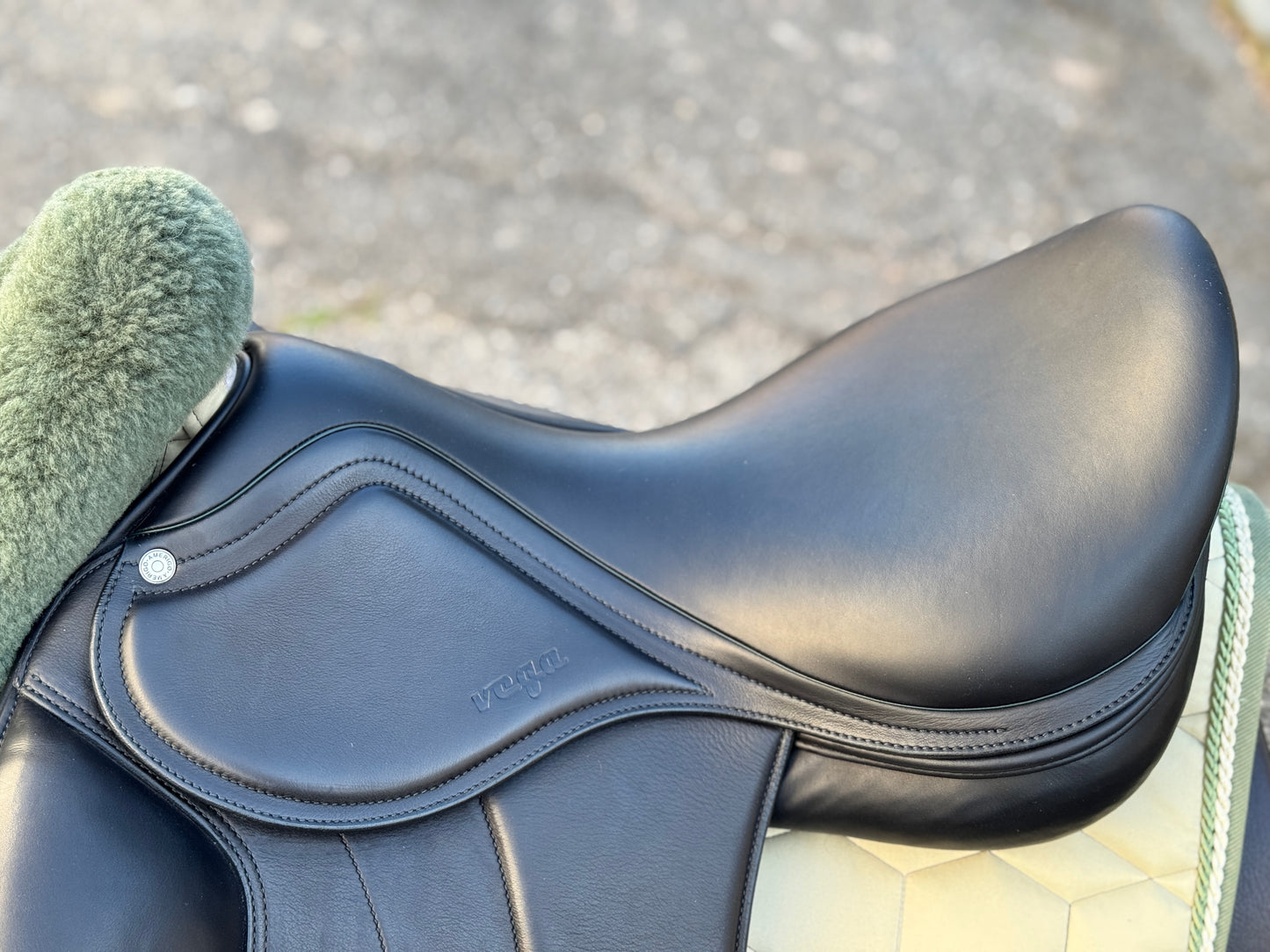Amerigo Vega Dressage Deluxe Special dressage saddle 17.5 inches NEW