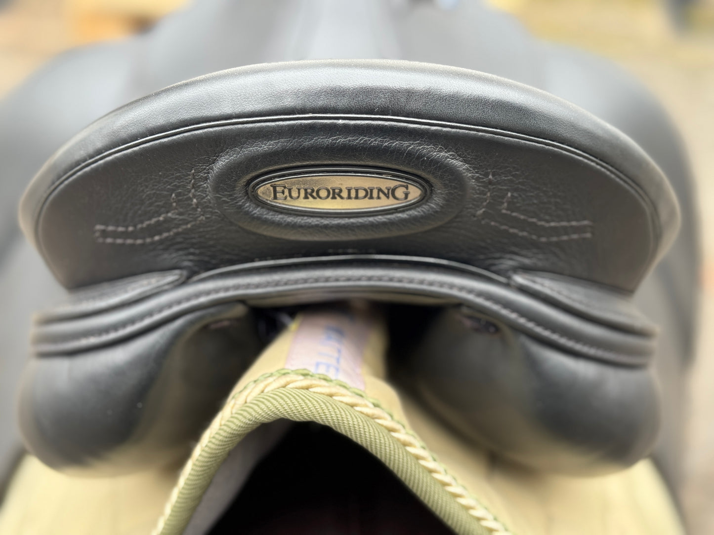 #K88 Euroriding Emilio Dressursattel doubliert 18 Zoll 33 neuwertig