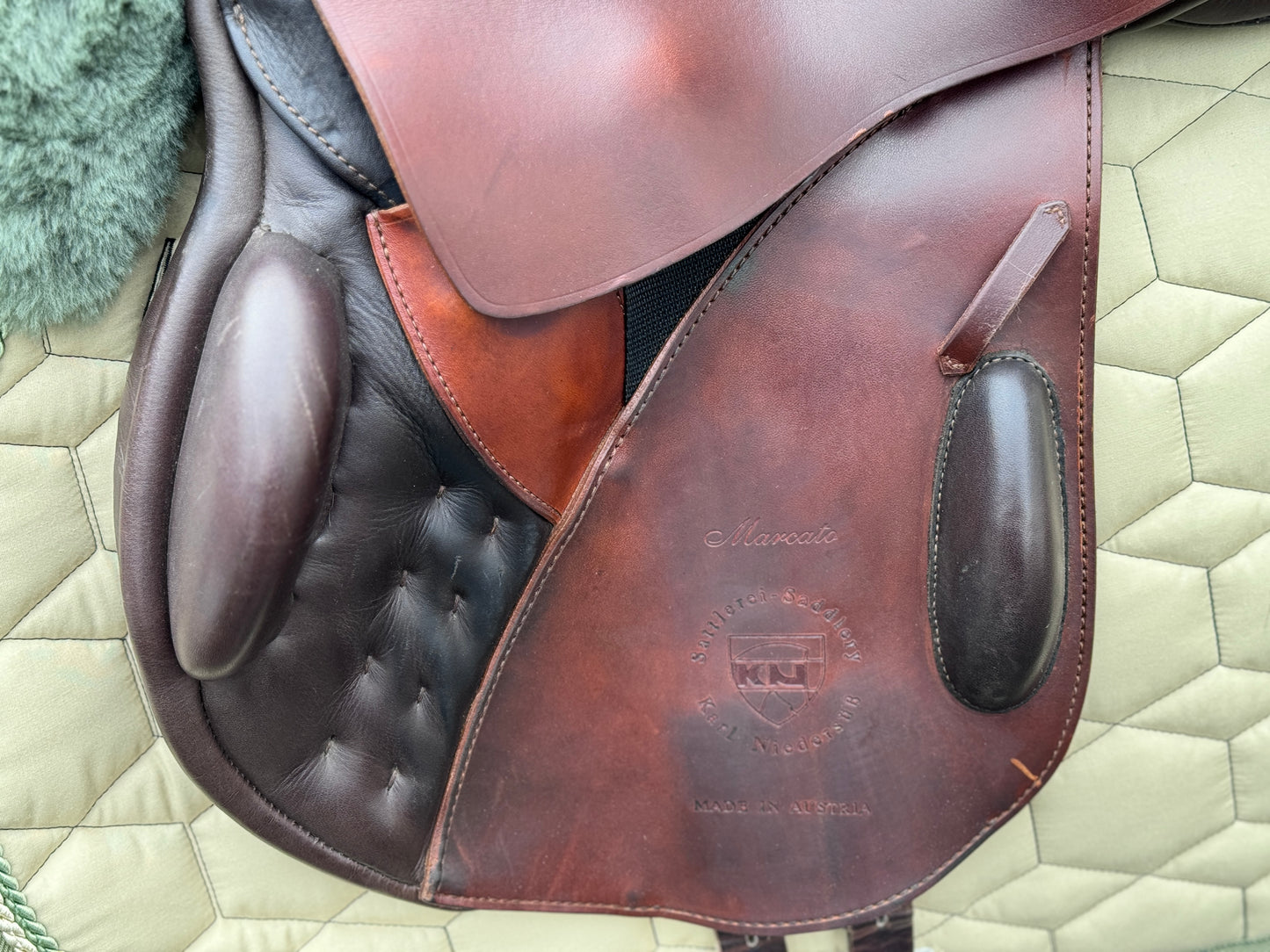 Niedersüß Marcato Mono braun Monoblatt Springsattel Eventingsattel 17,5 Zoll