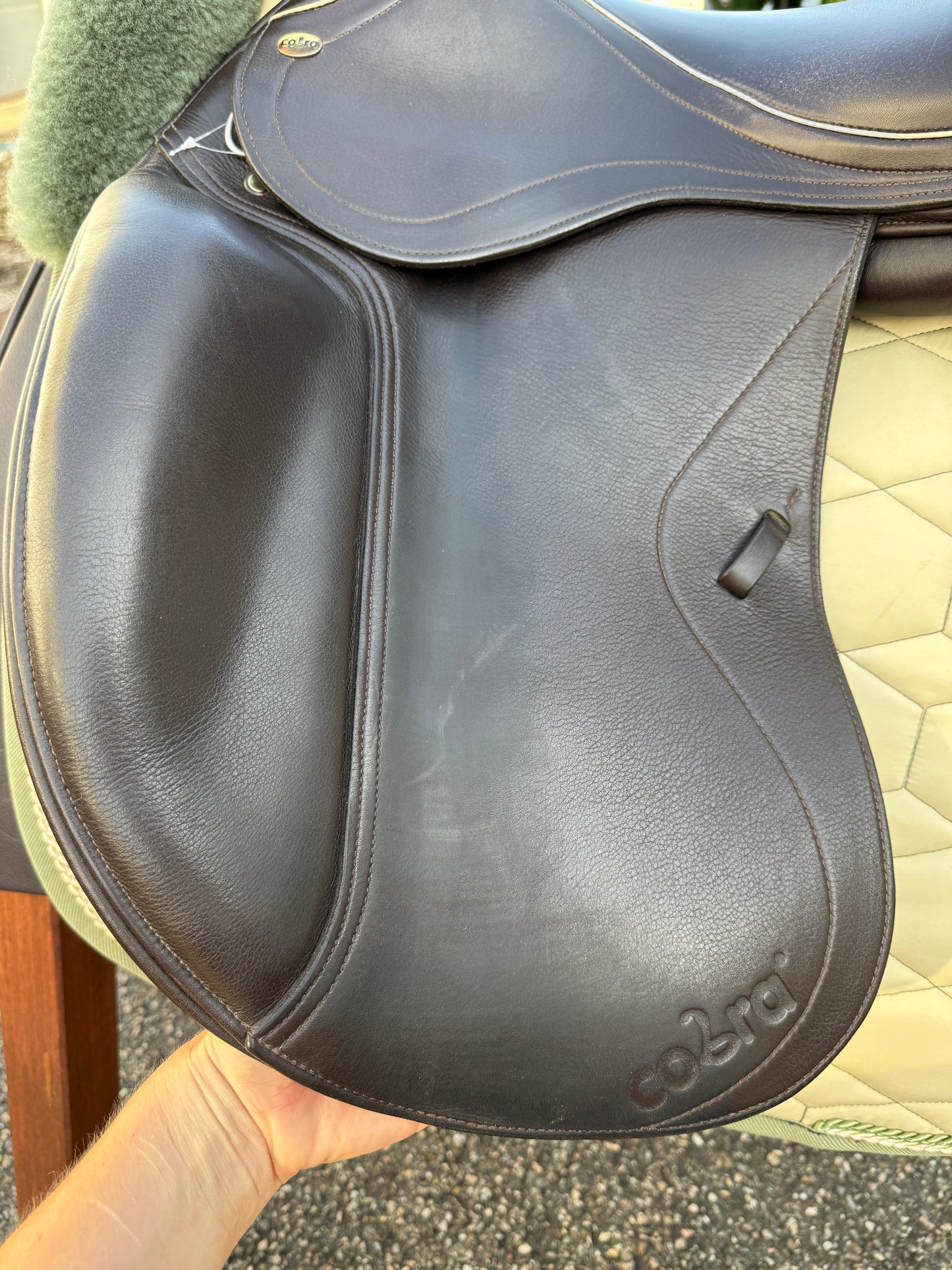 #K144 Cobra Dressursattel 17,5 Zoll braun halb-tief doubliert