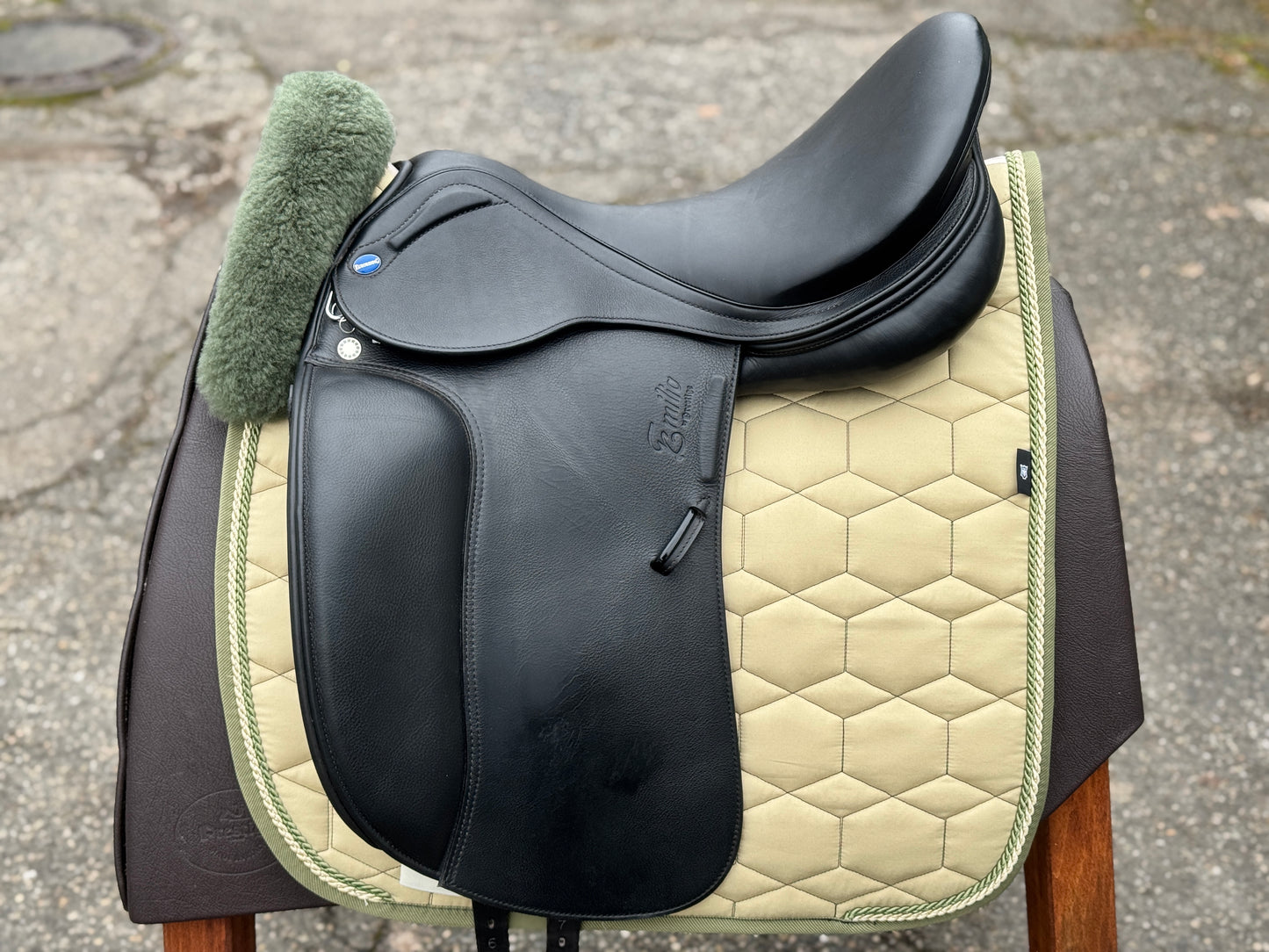 #K88 Euroriding Emilio Dressursattel doubliert 18 Zoll 33 neuwertig