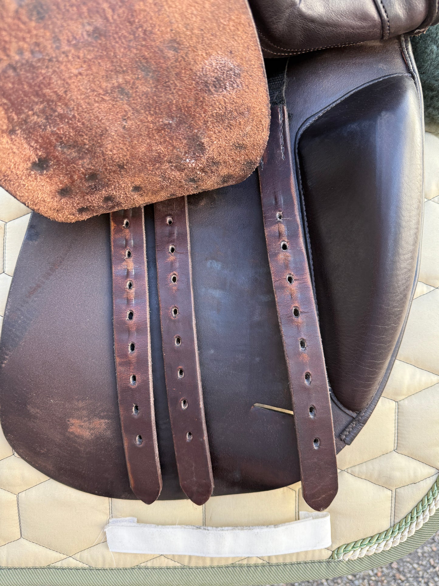 #K144 Cobra Dressursattel 17,5 Zoll braun halb-tief doubliert
