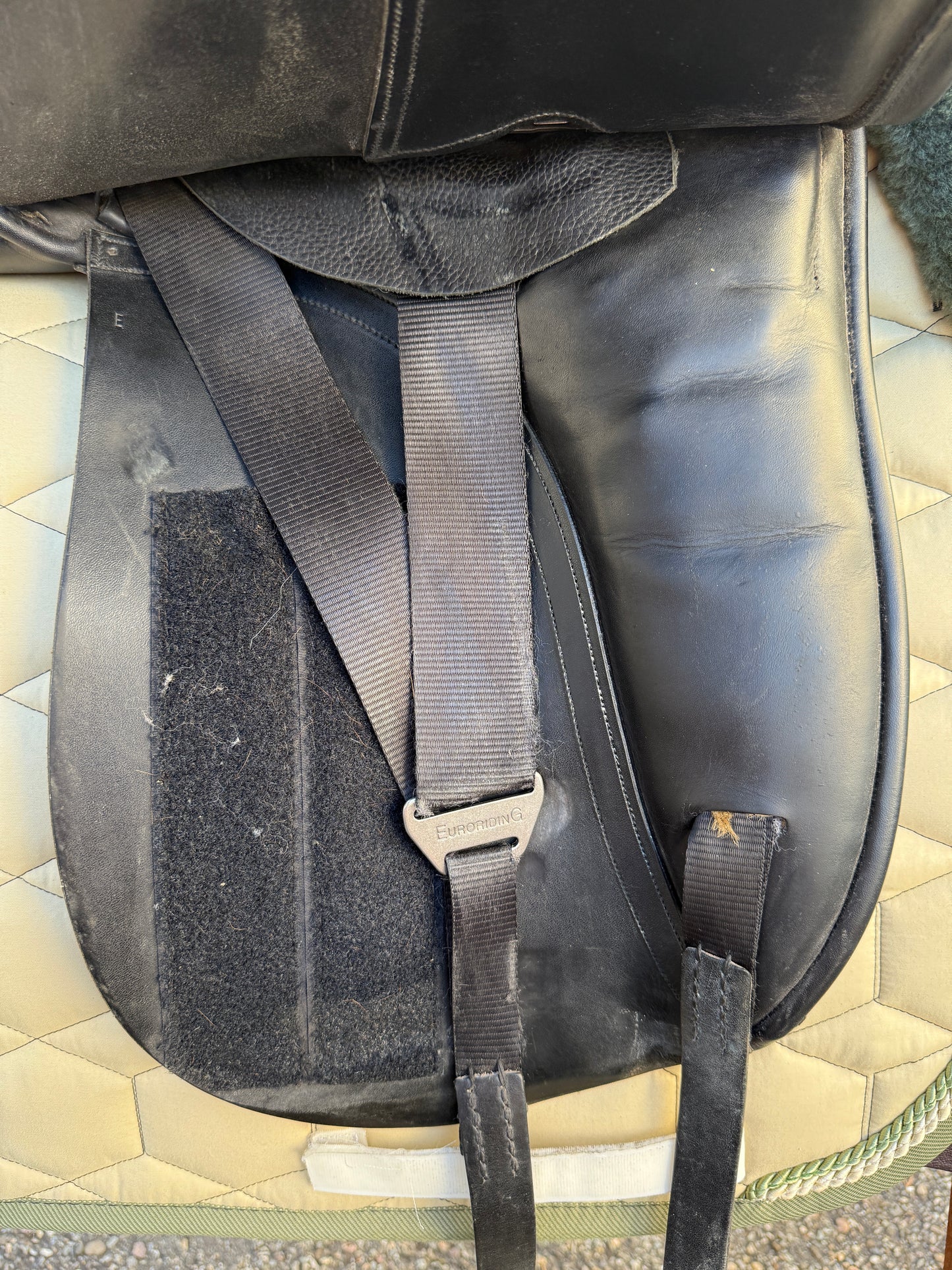 #K171 Euroriding Luxor Dressursattel 17,5 Zoll Fit 3
