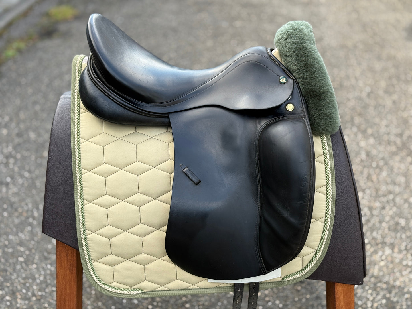 #K159 Prestige Top Dressage SP 18 Zoll 32