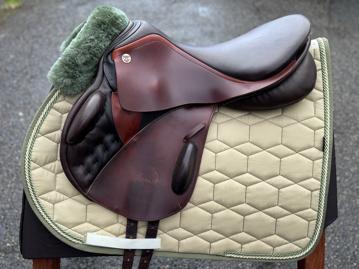Niedersüß Marcato Mono braun Monoblatt Springsattel Eventingsattel 17,5 Zoll