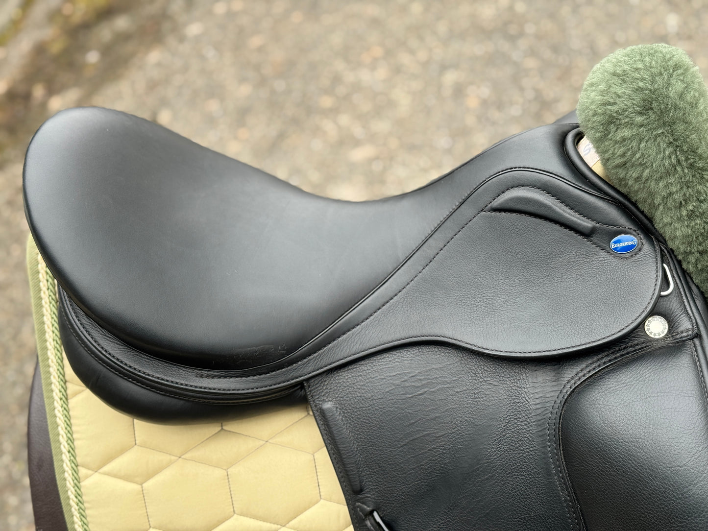#K88 Euroriding Emilio Dressursattel doubliert 18 Zoll 33 neuwertig