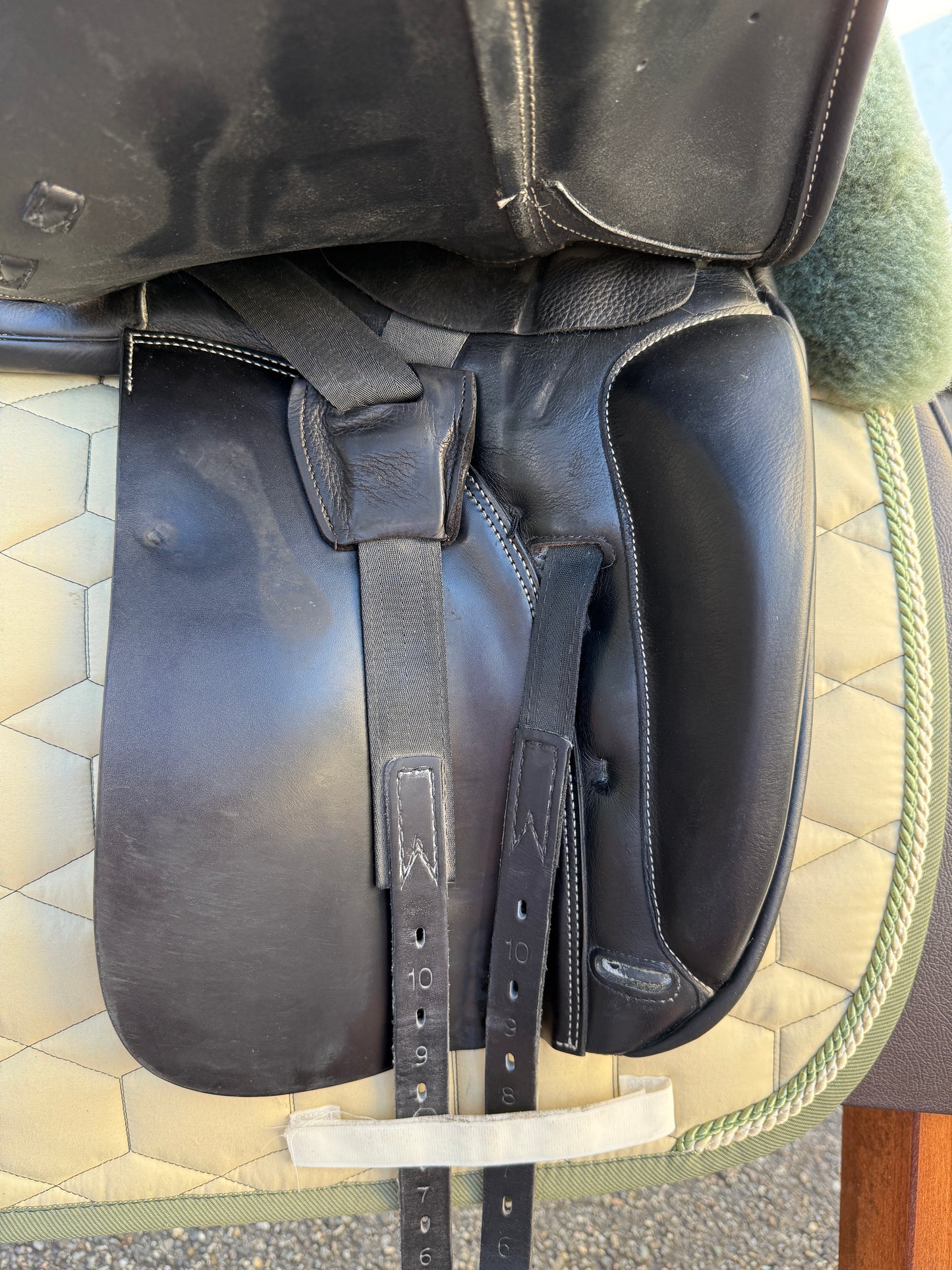 #160 Prestige Modena doubliert Dressursattel 17 Zoll 33 aus 2021