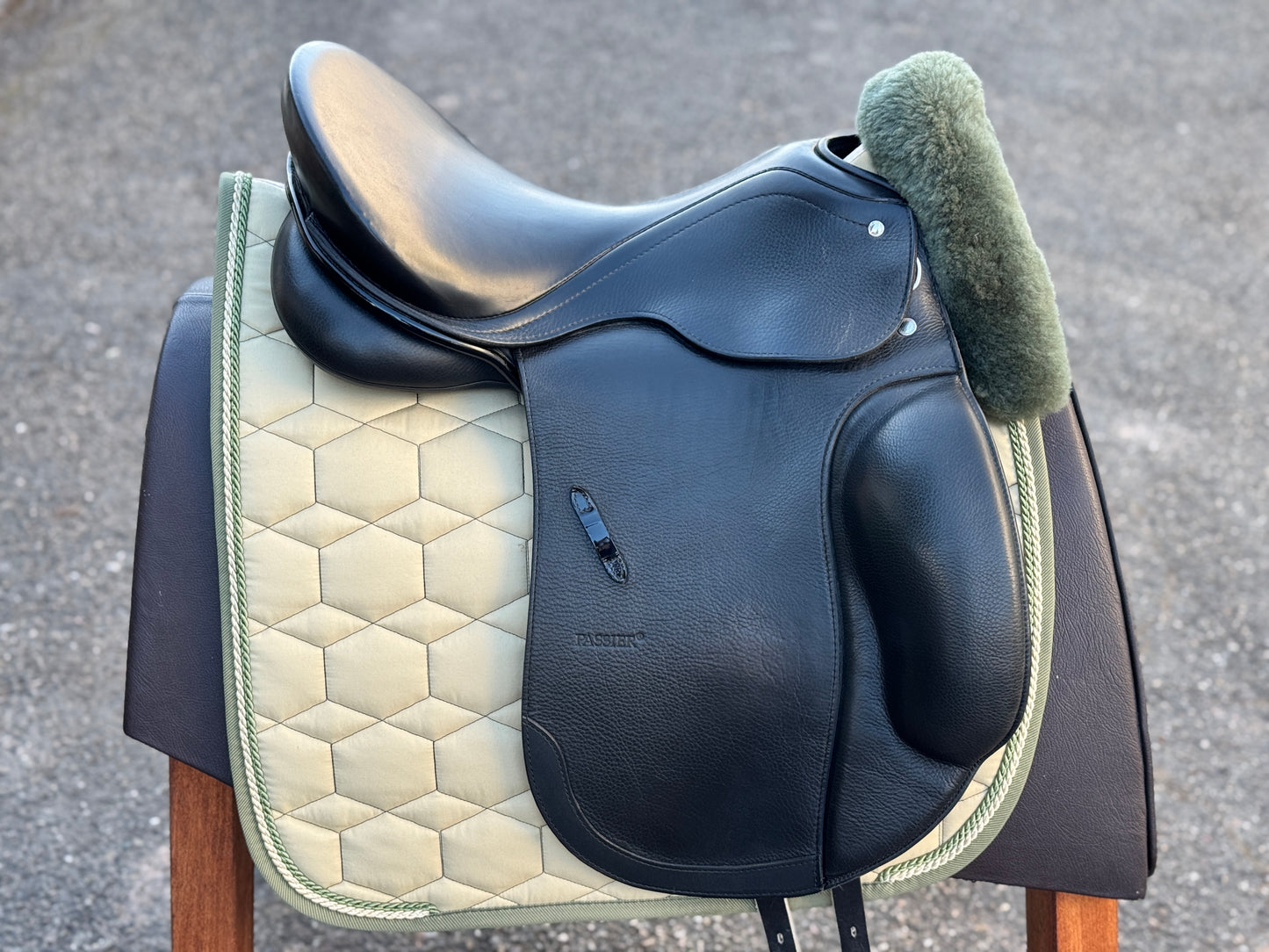 #K116 Passier Corona II Dressursattel 17 Zoll aus 2019