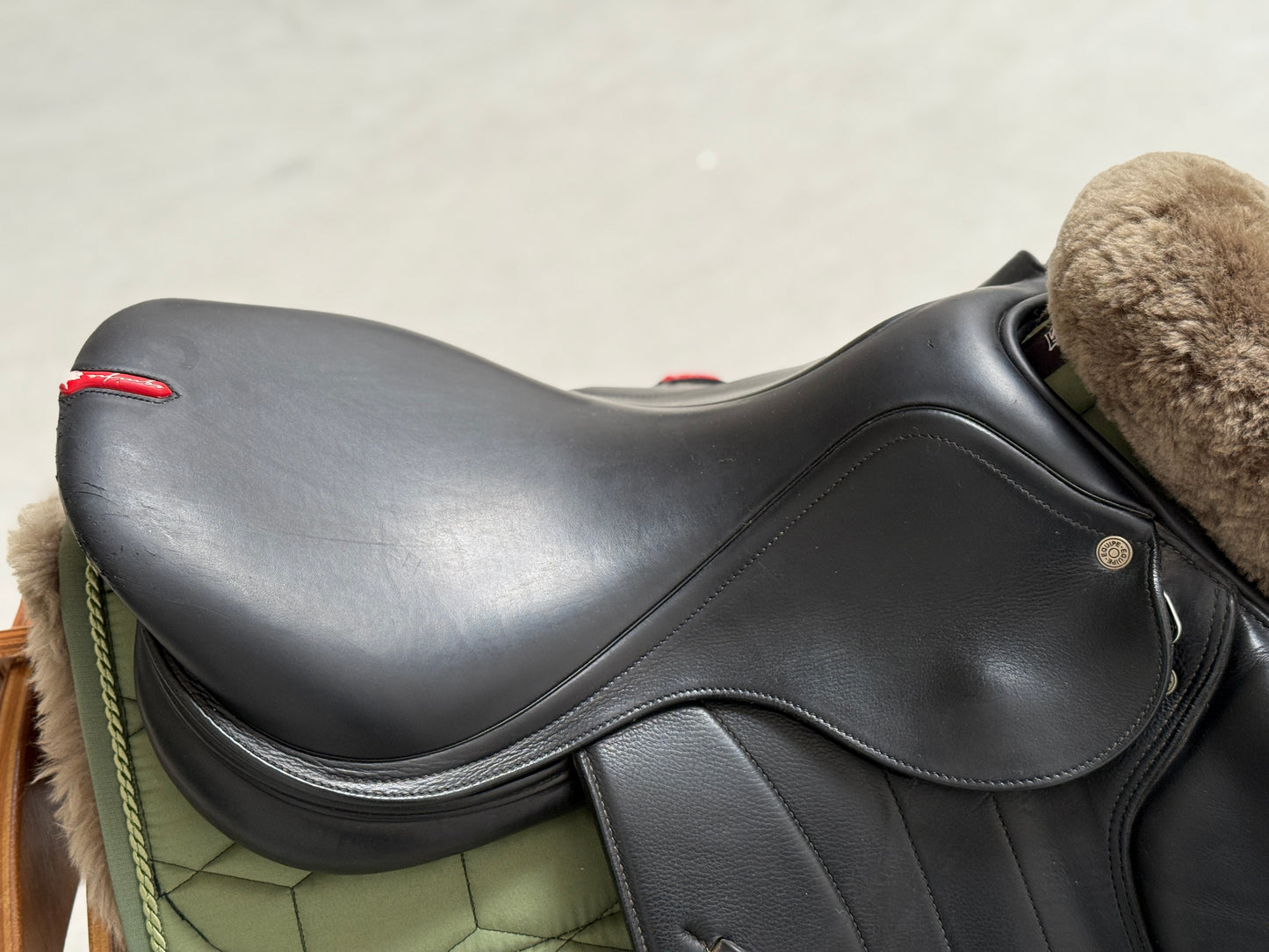 Selleria Equipe Boulevard Springsattel 17,5 Zoll aus 2022