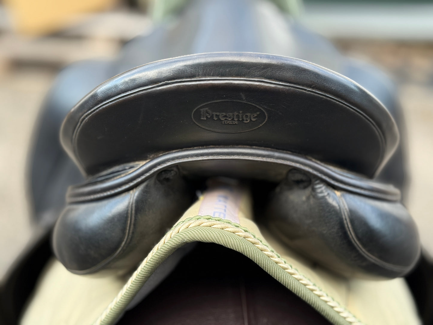 #K159 Prestige Top Dressage SP 18 Zoll 32