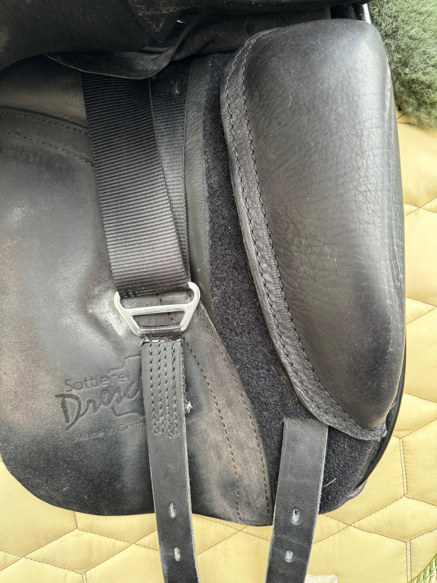 #K63 Dresch XT Silla de doma plana con velcro de 17,5 pulgadas de 2022