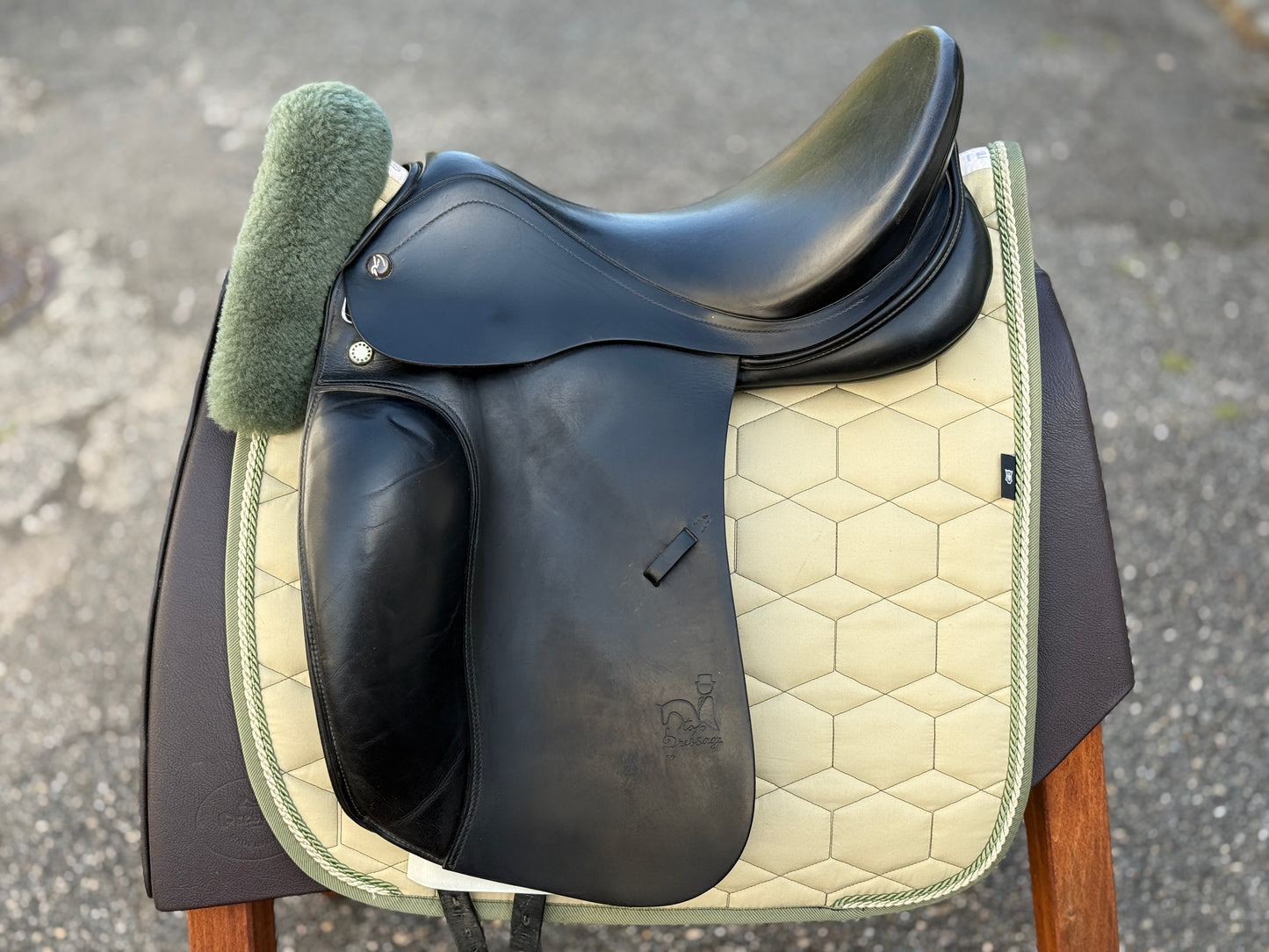 #K151 Prestige Top Dressage SP 17 Zoll 33