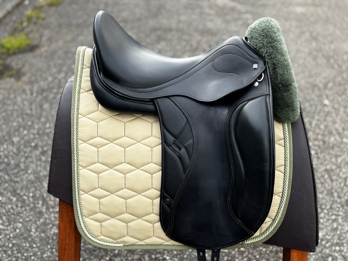 #147 Horse Star Champion Dressursattel 17,5 Zoll aus 2022