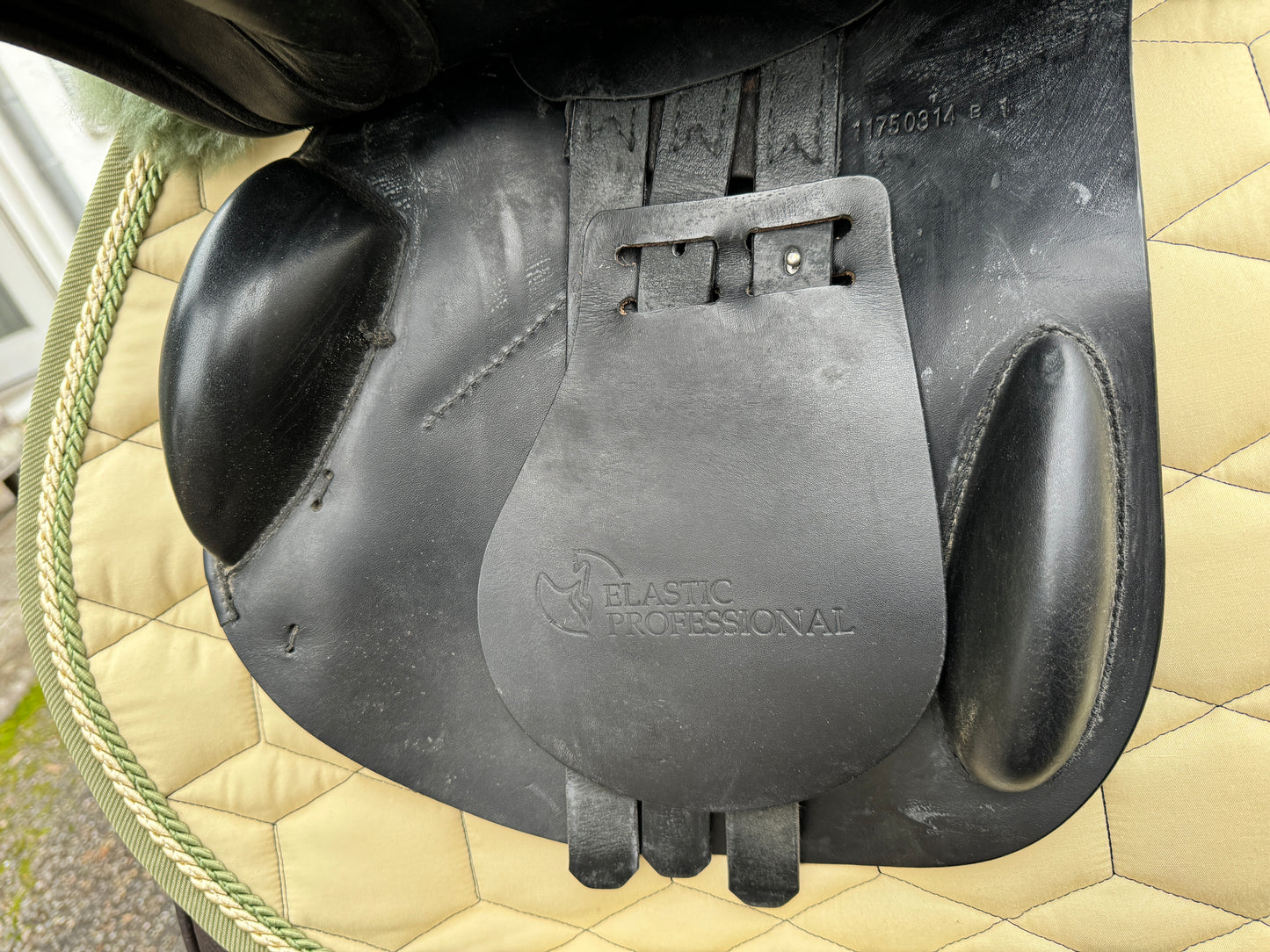 #K65 Sillín de salto profesional elástico Prestige de 17 pulgadas y 32 pulgadas