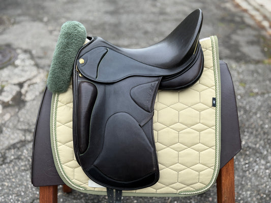 #168 Sommer Egon von Neindorff Dressursattel 17,5 Zoll H7 dunkelbraun