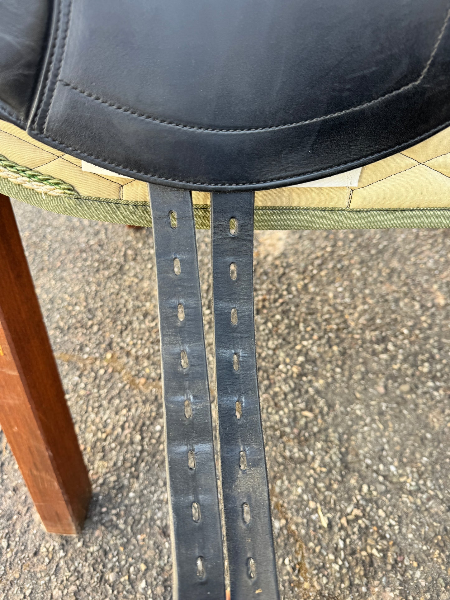 #92 Erreplus Impulse Dressursattel 17 Zoll aus 2020 langes Blatt