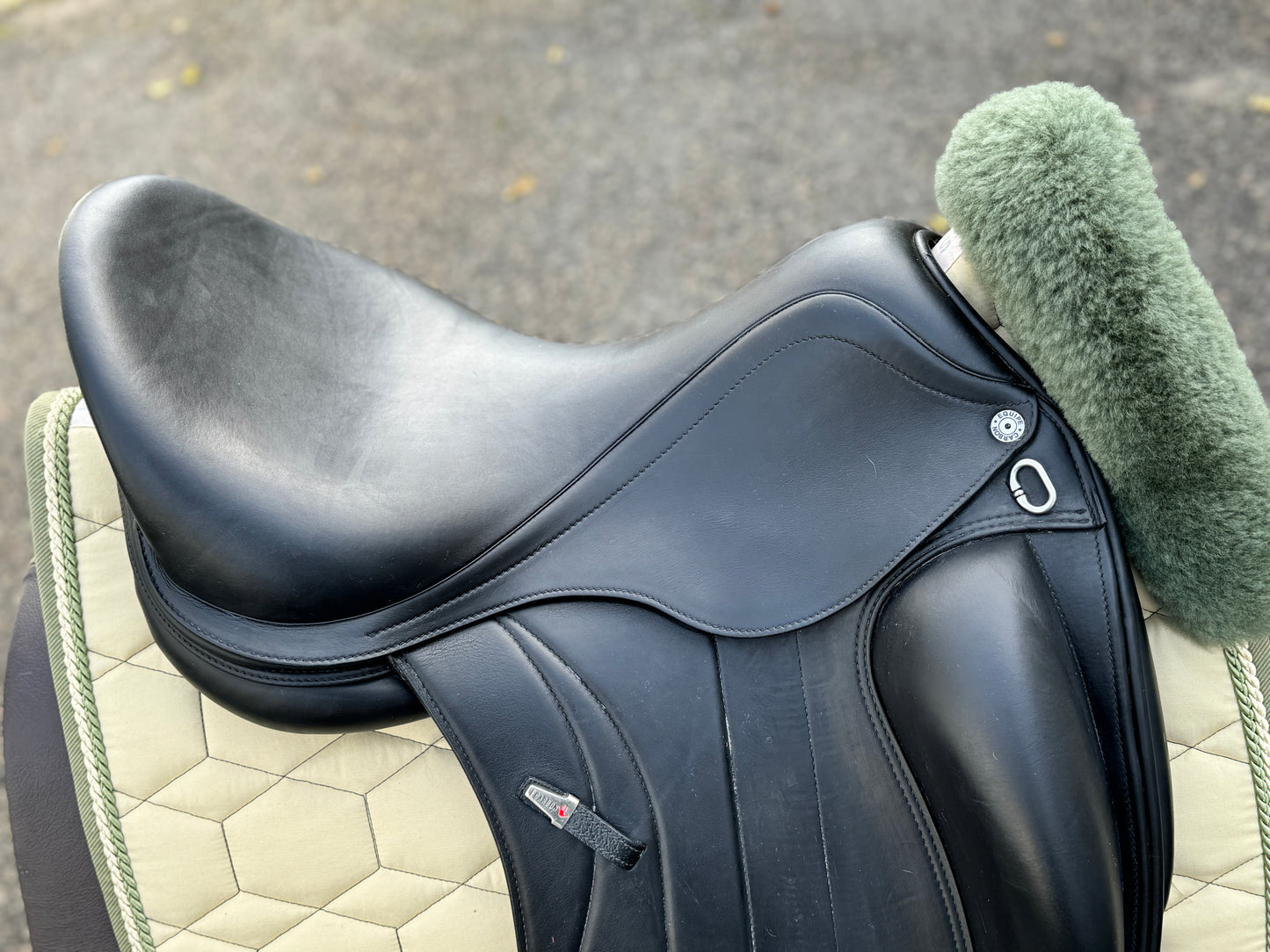 #K73 Selleria Equipe Viktoria Carbon Dressursattel 17 Zoll